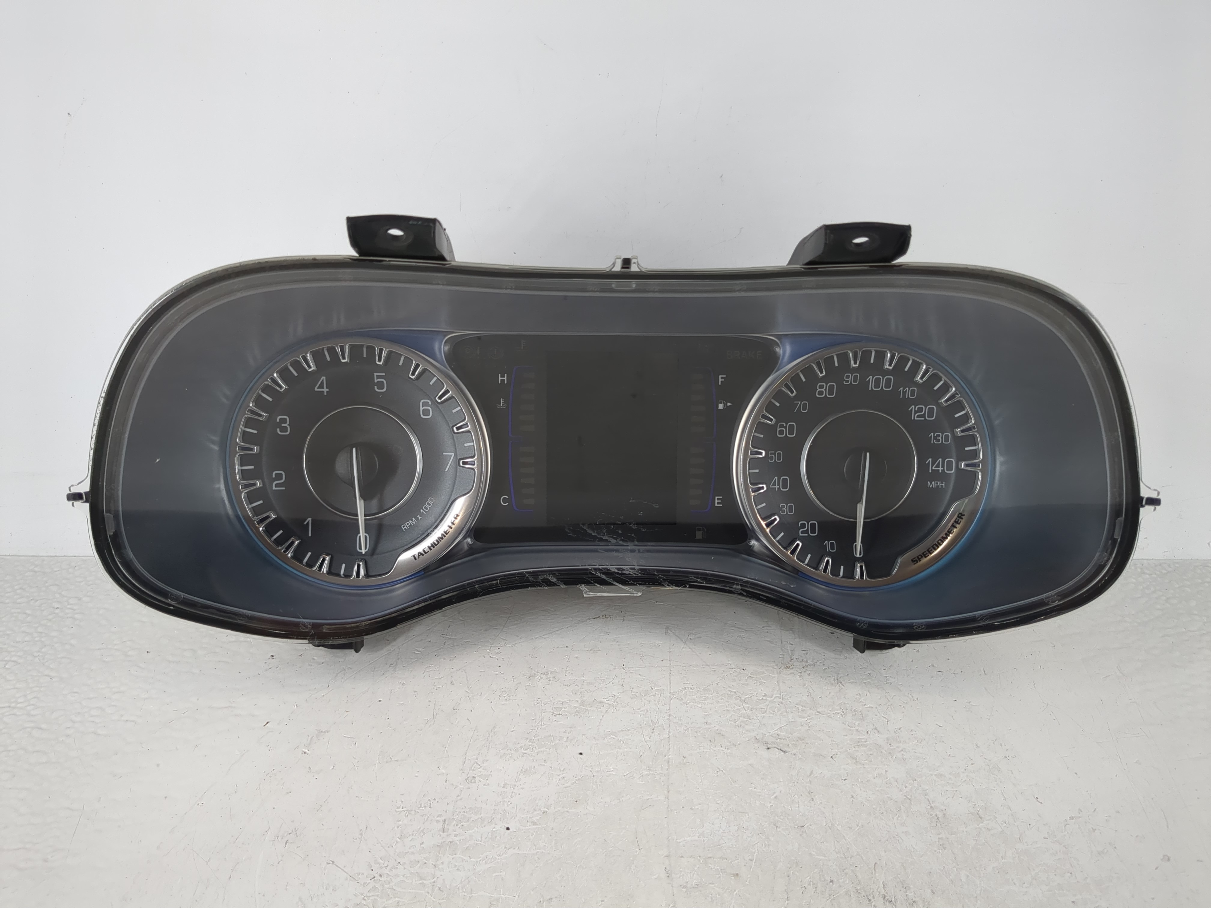 Picture of 2015-2015 Chrysler 200 Speedometer Instrument Cluster Gauges P68105897ak 1125523