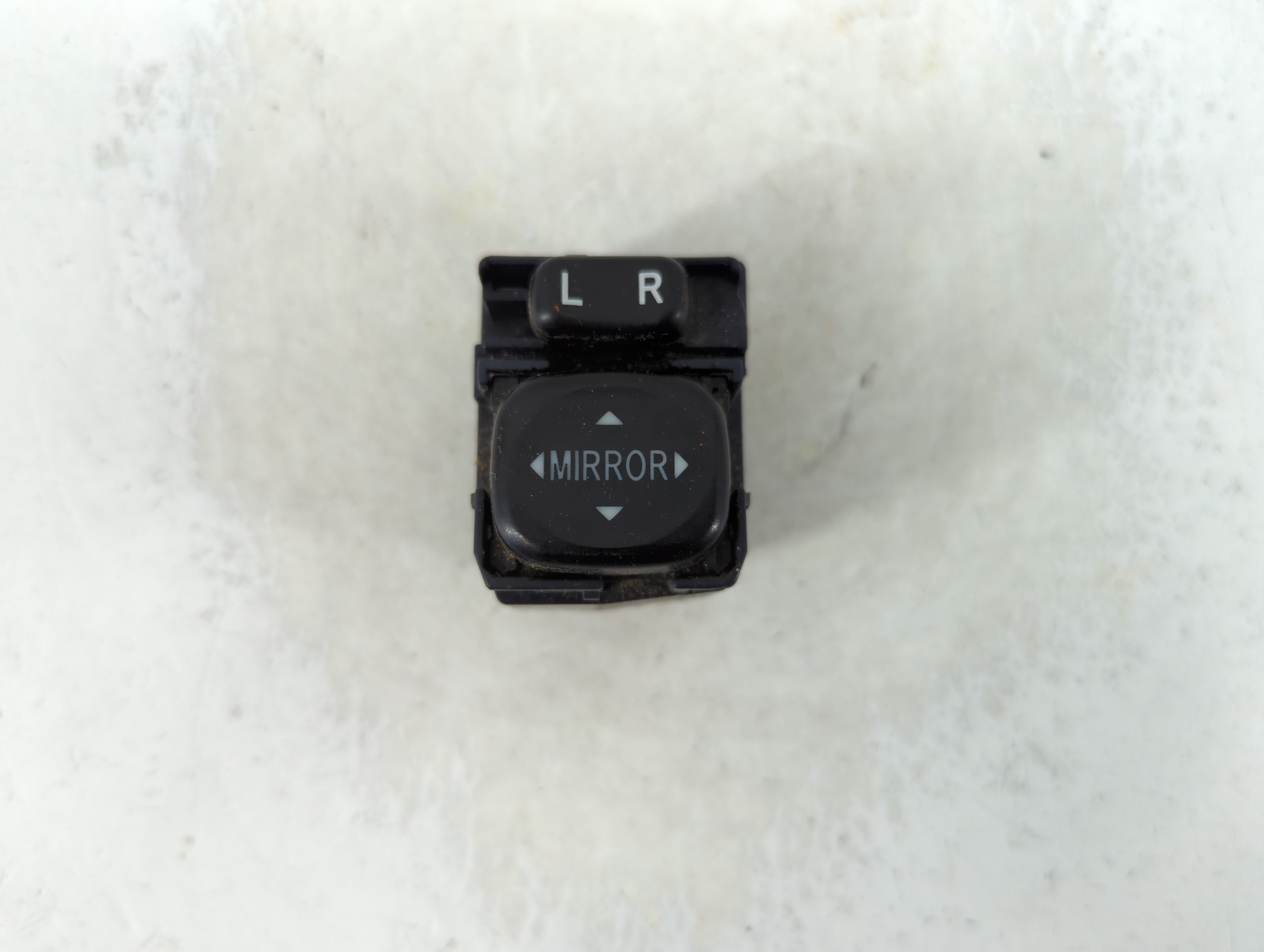 2015-2017 Toyota Camry Driver Left Door Master Power Window Switch 1125612 - Oemusedautoparts1.com