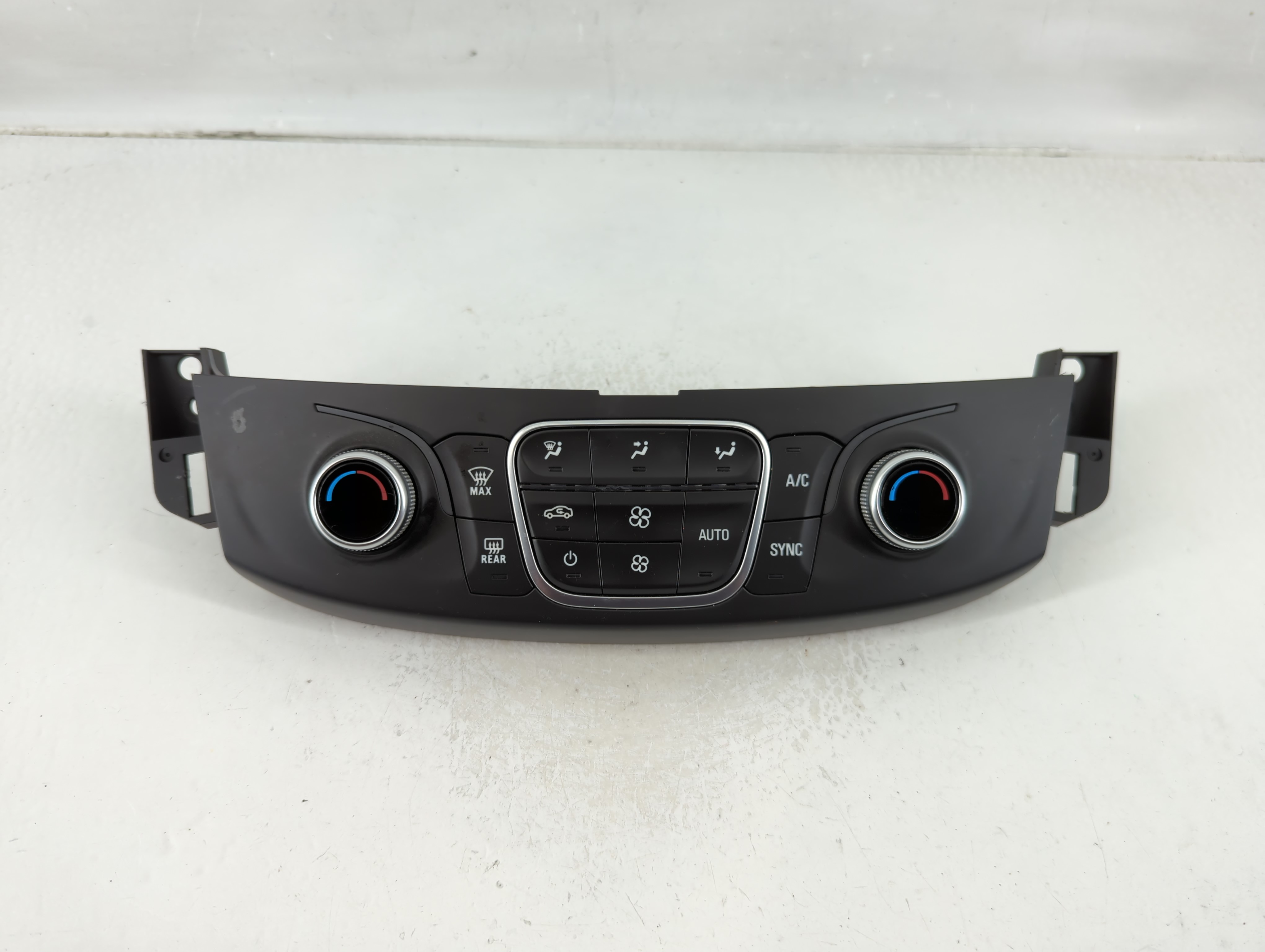 2018-2022 Chevrolet Traverse Ac Heater Climate Control 84344401 1125648 - Oemusedautoparts1.com