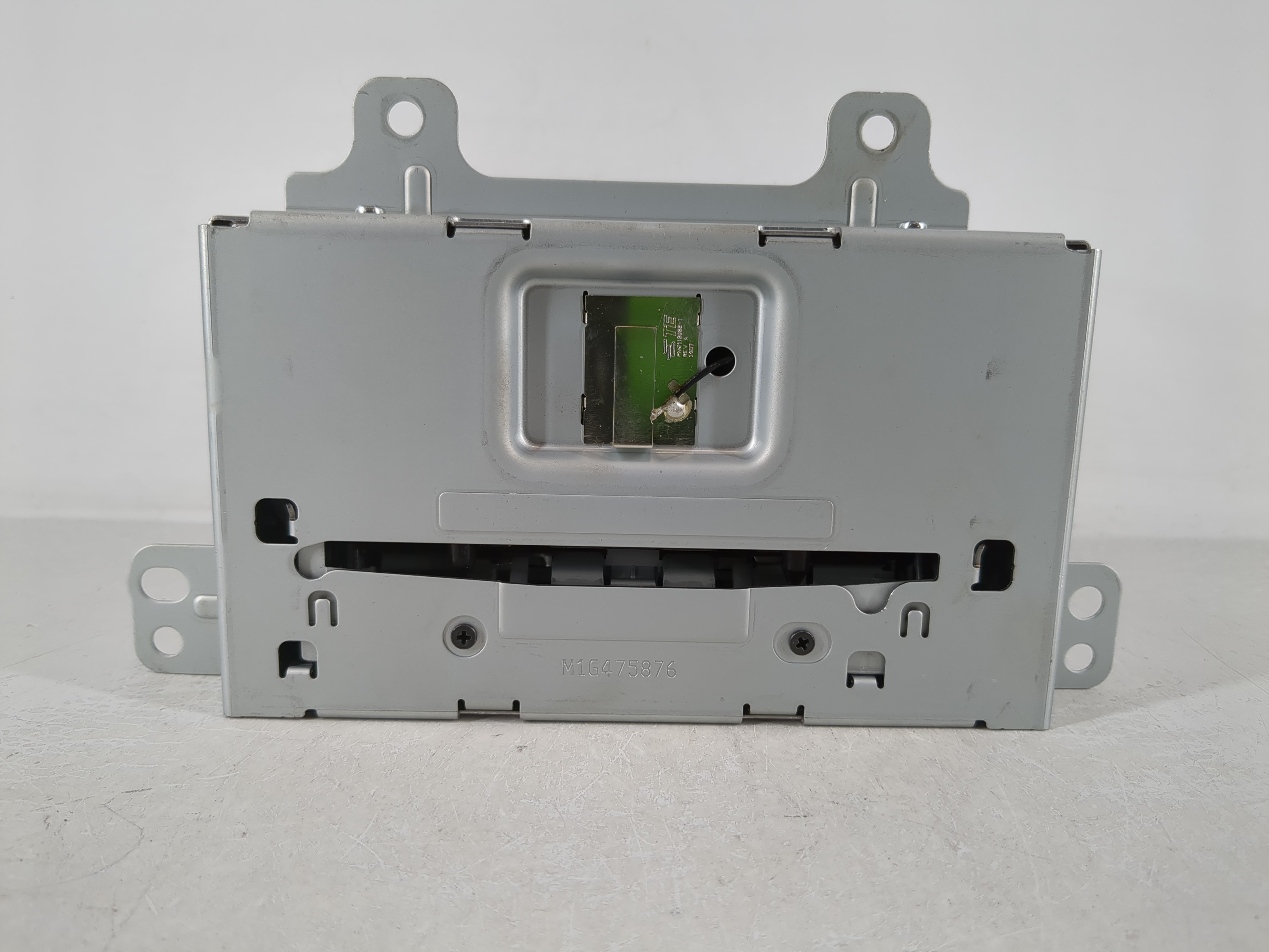 Picture of 2015-2016 Buick Encore Am Fm Cd Player Radio Receiver 1125693