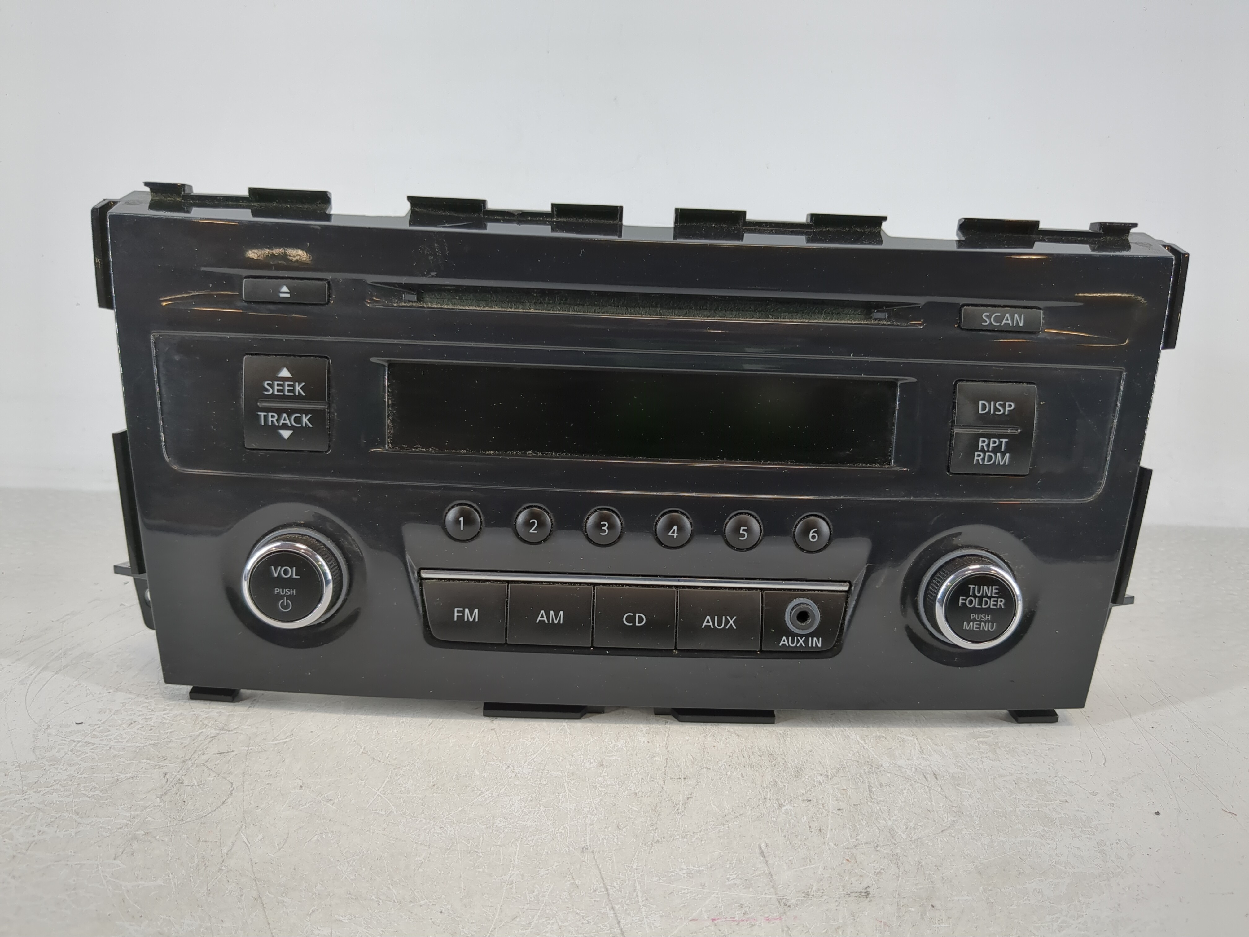 2013-2015 Nissan Altima Am Fm Cd Player Radio Receiver 1125796 - Oemusedautoparts1.com