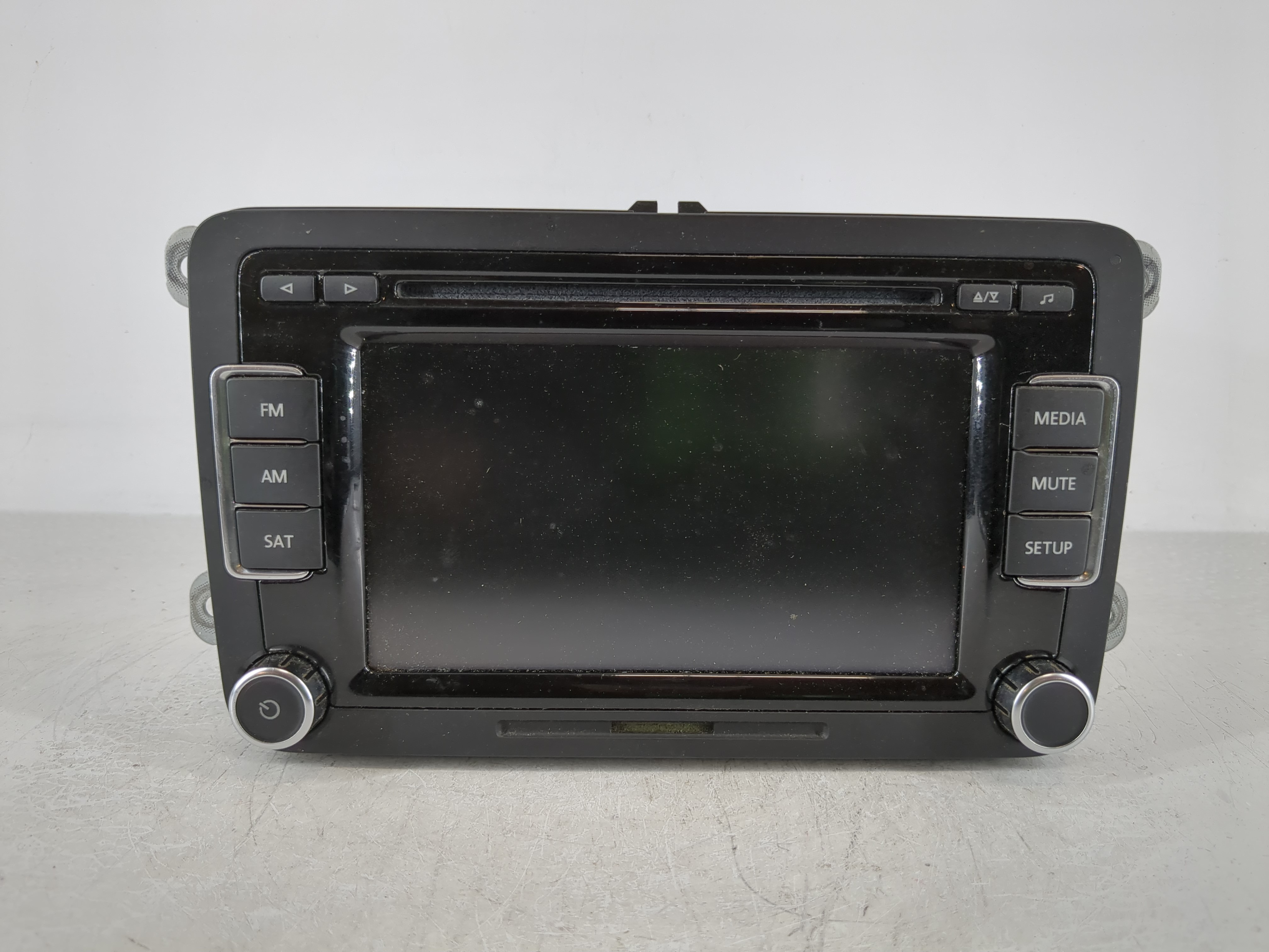 Picture of 2006-2010 Volkswagen Passat Am Fm Cd Player Radio Receiver 1125808