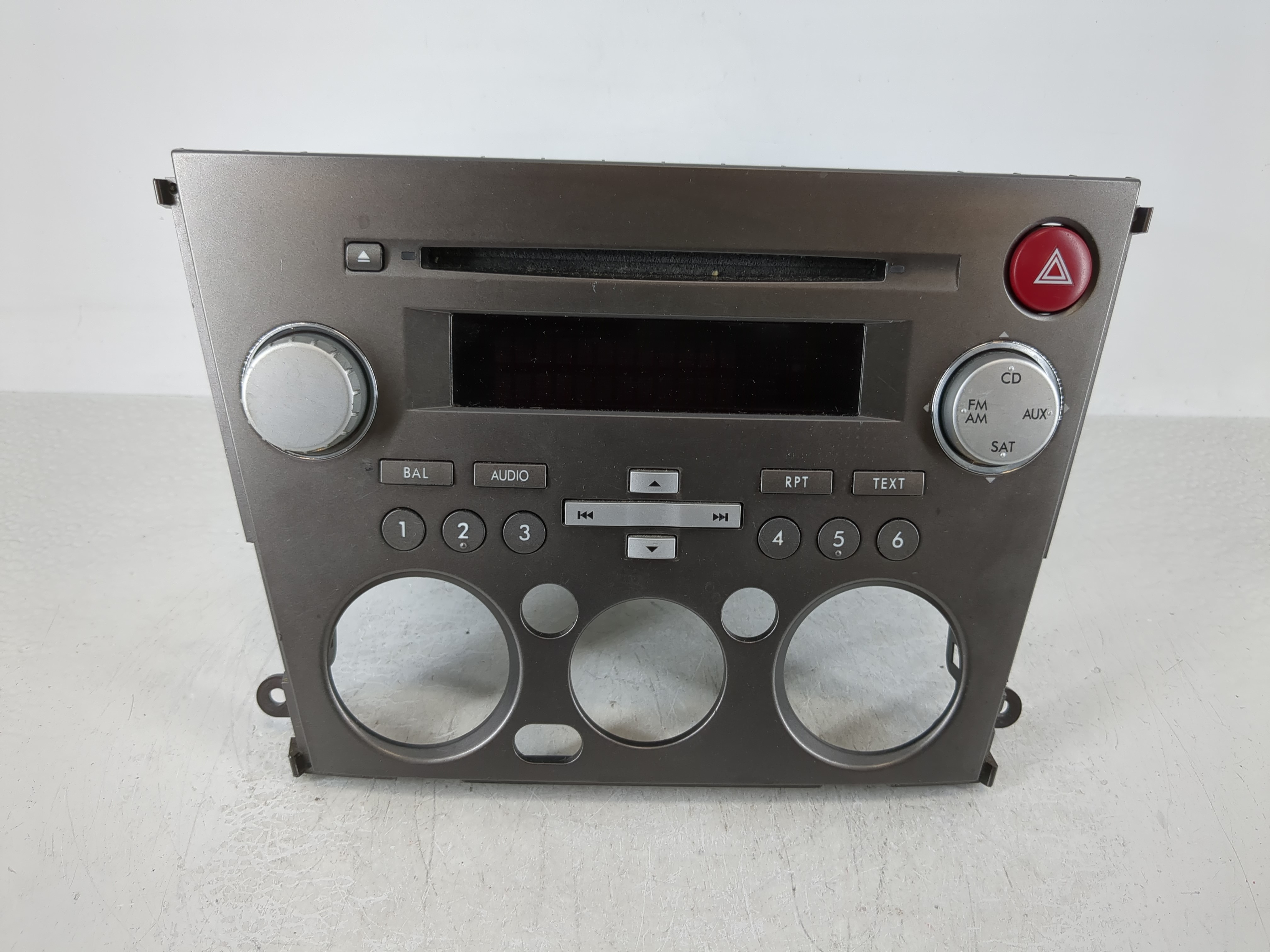 Picture of 2007-2009 Subaru Legacy Am Fm Cd Player Radio Receiver 1125809