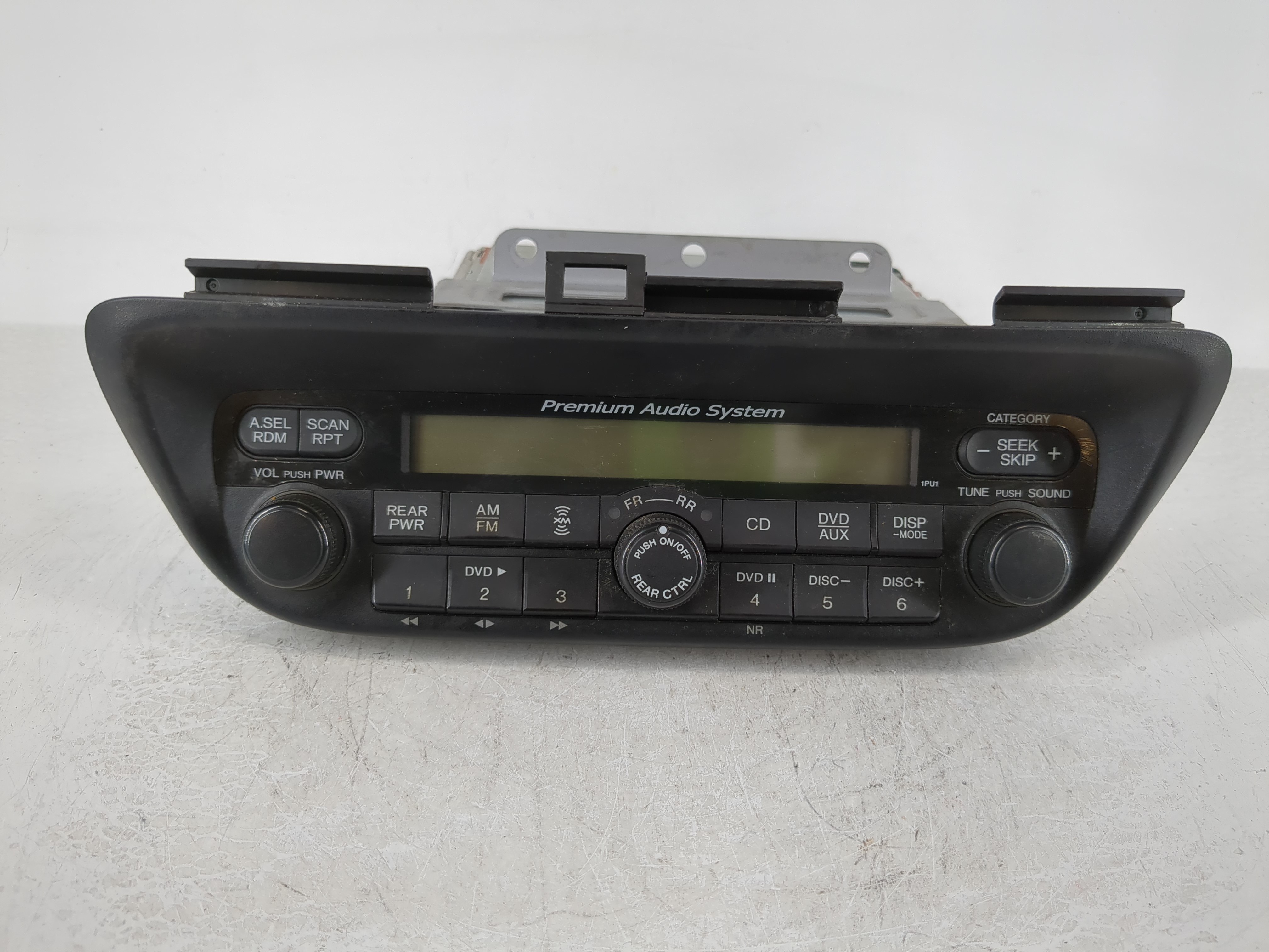 2005-2010 Honda Odyssey Am Fm Cd Player Radio Receiver 1125842 - Oemusedautoparts1.com
