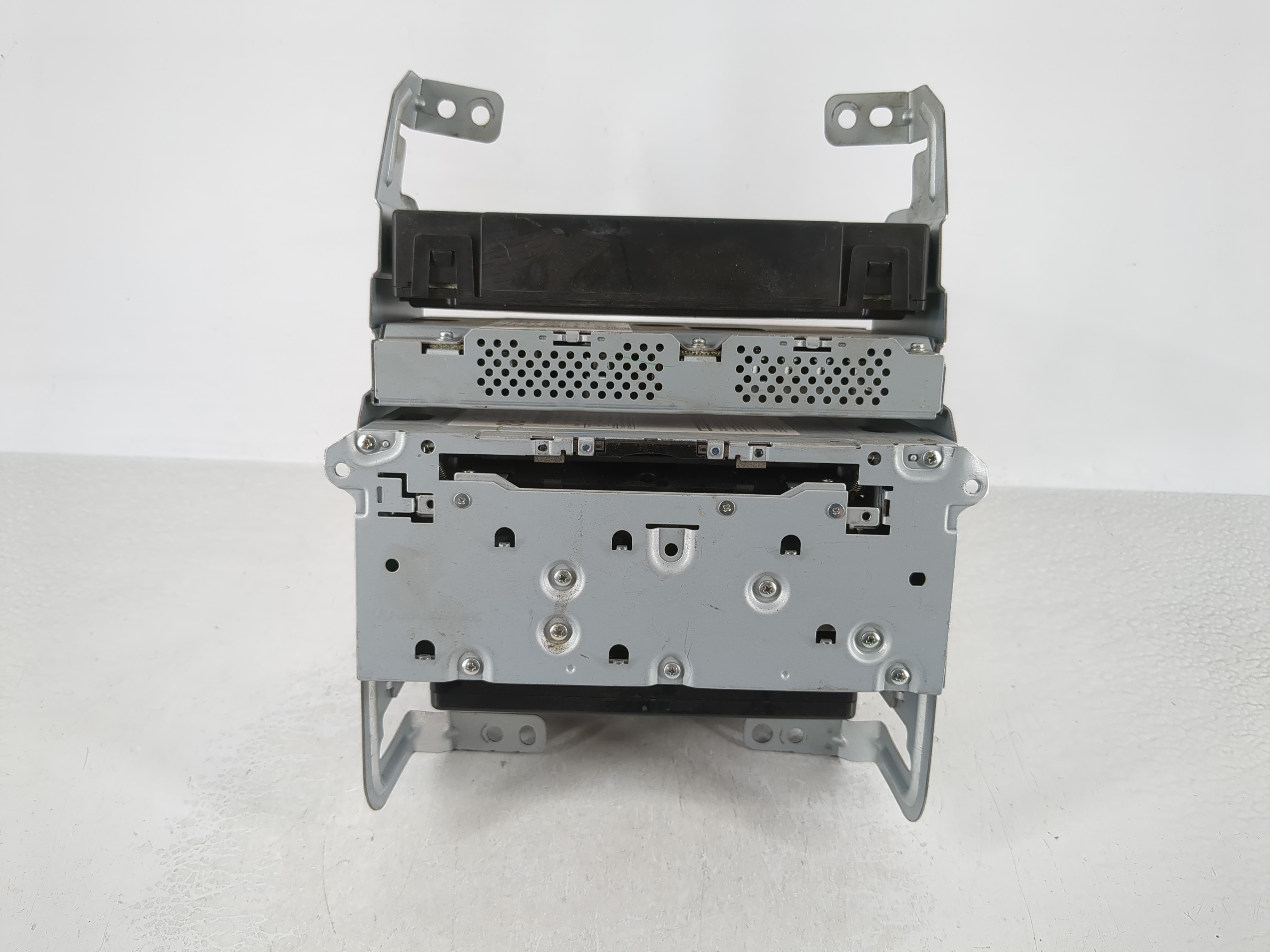 Picture of Infiniti Q50 Am Fm Cd Player Radio Receiver 1125875