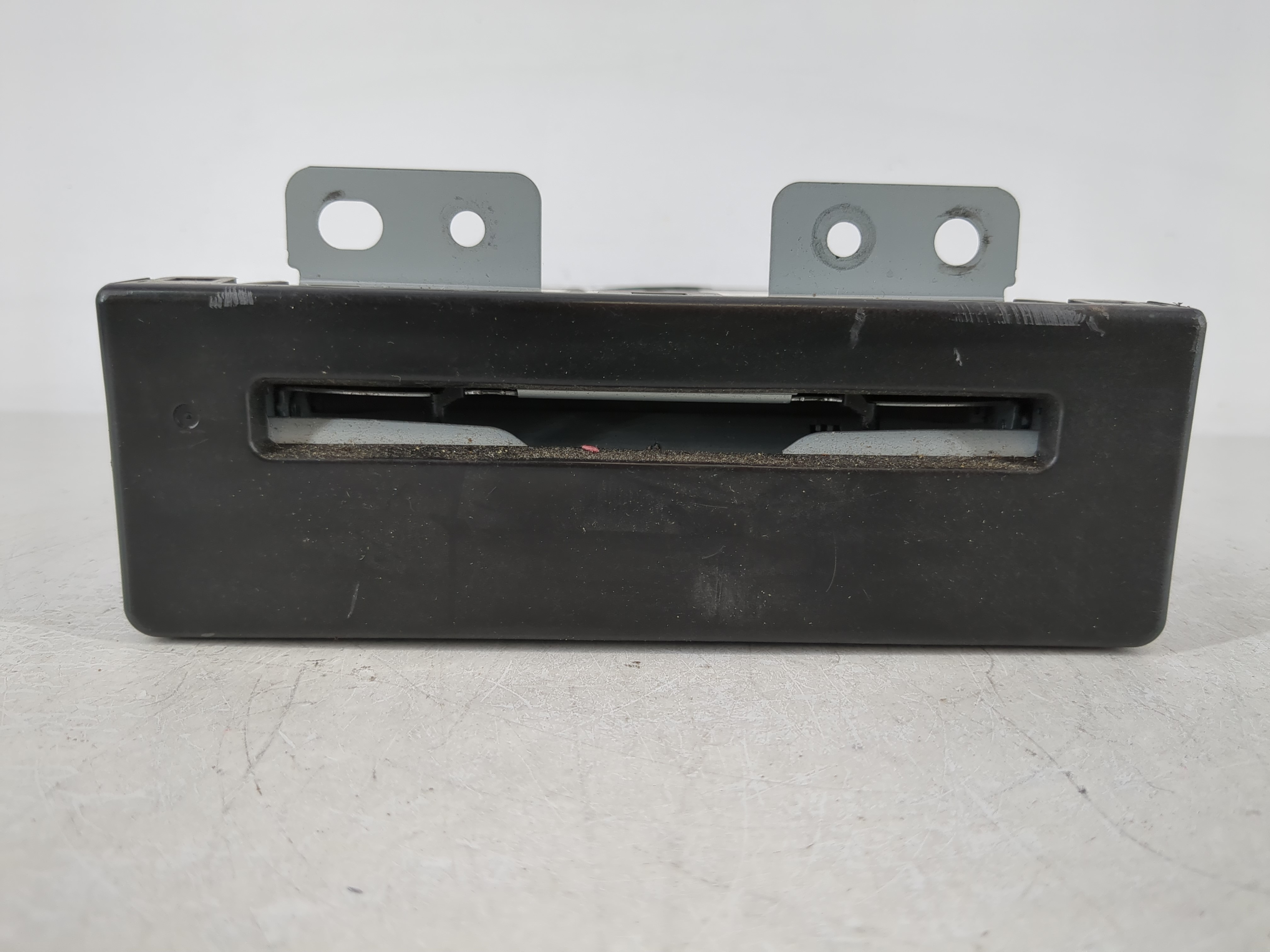 Picture of Chevrolet Suburban 1500 Am Fm Cd Player Radio Receiver 1125902