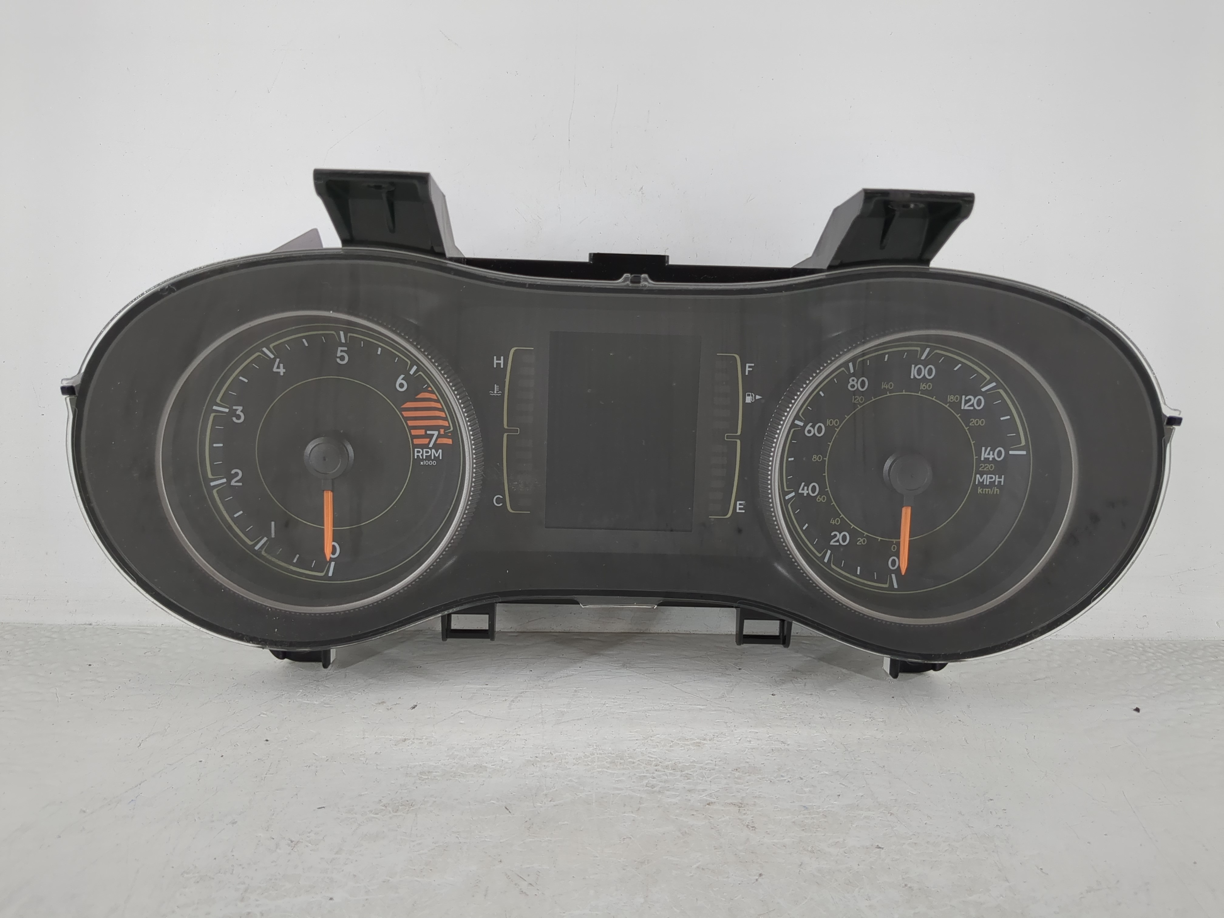 Picture of 2016-2016 Jeep Cherokee Speedometer Instrument Cluster Gauges 1125982