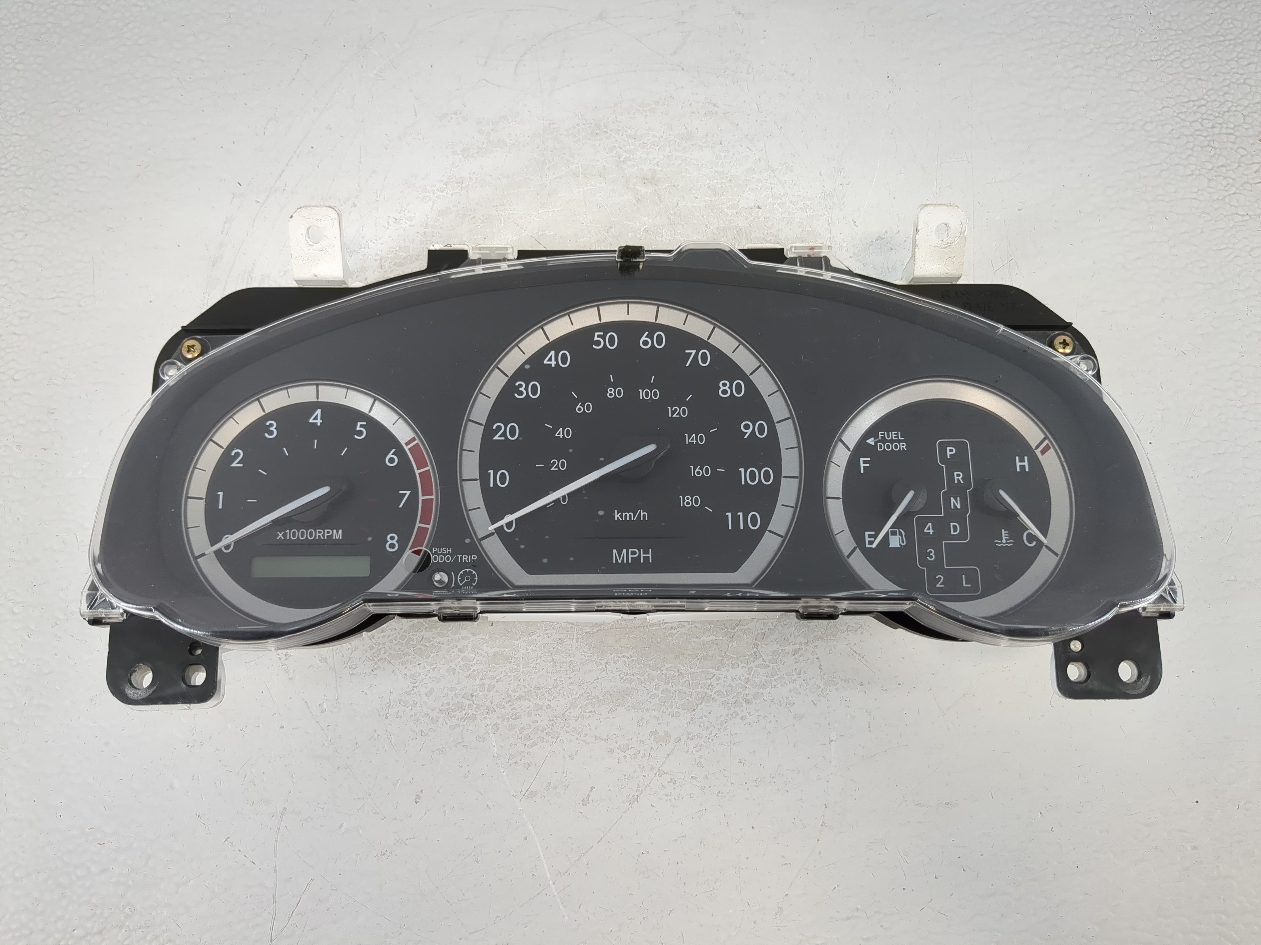 Picture of 2004-2005 Toyota Sienna Speedometer Instrument Cluster Gauges 1126039
