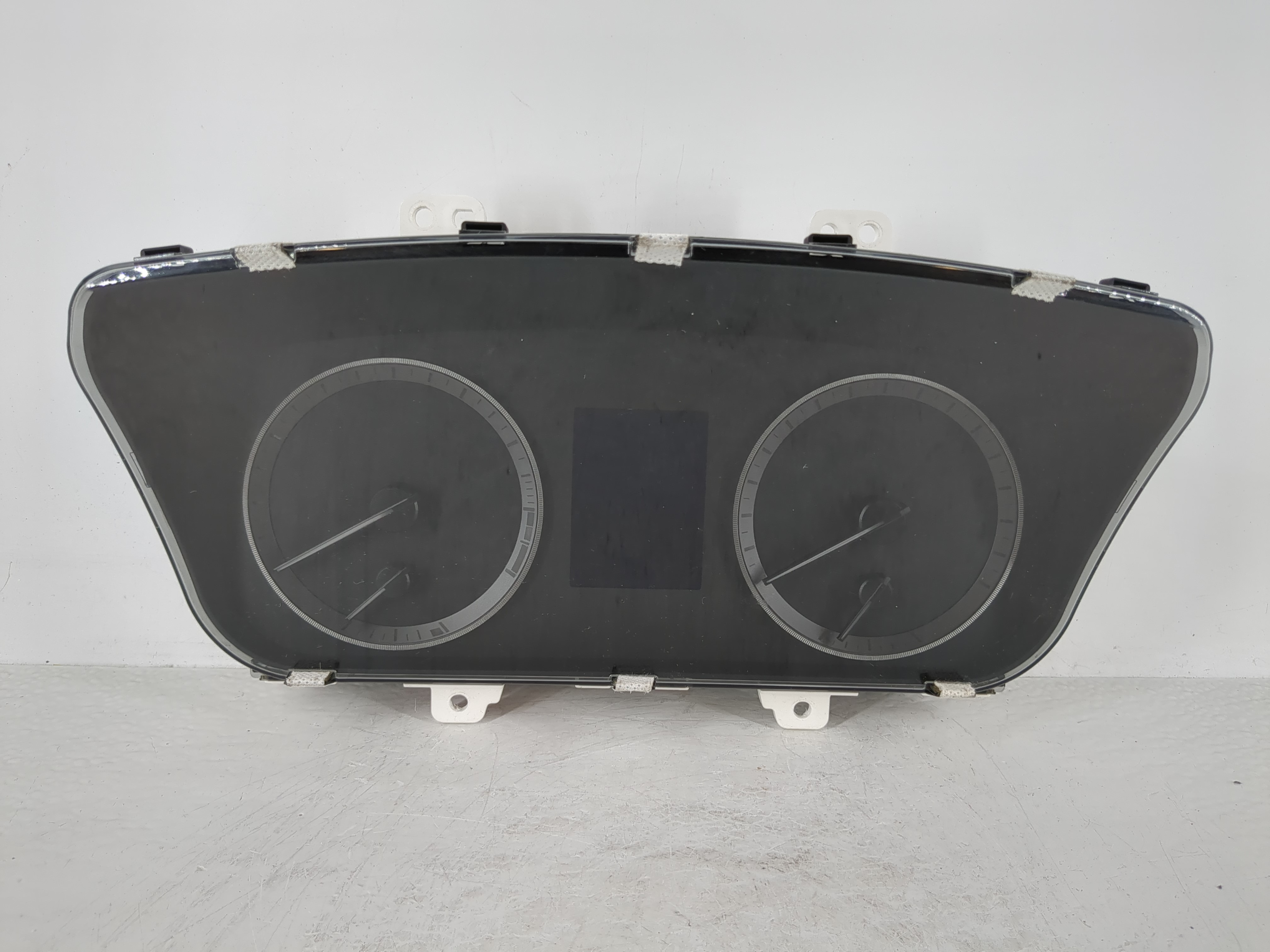 Picture of 2015-2015 Hyundai Sonata Speedometer Instrument Cluster Gauges 1126053