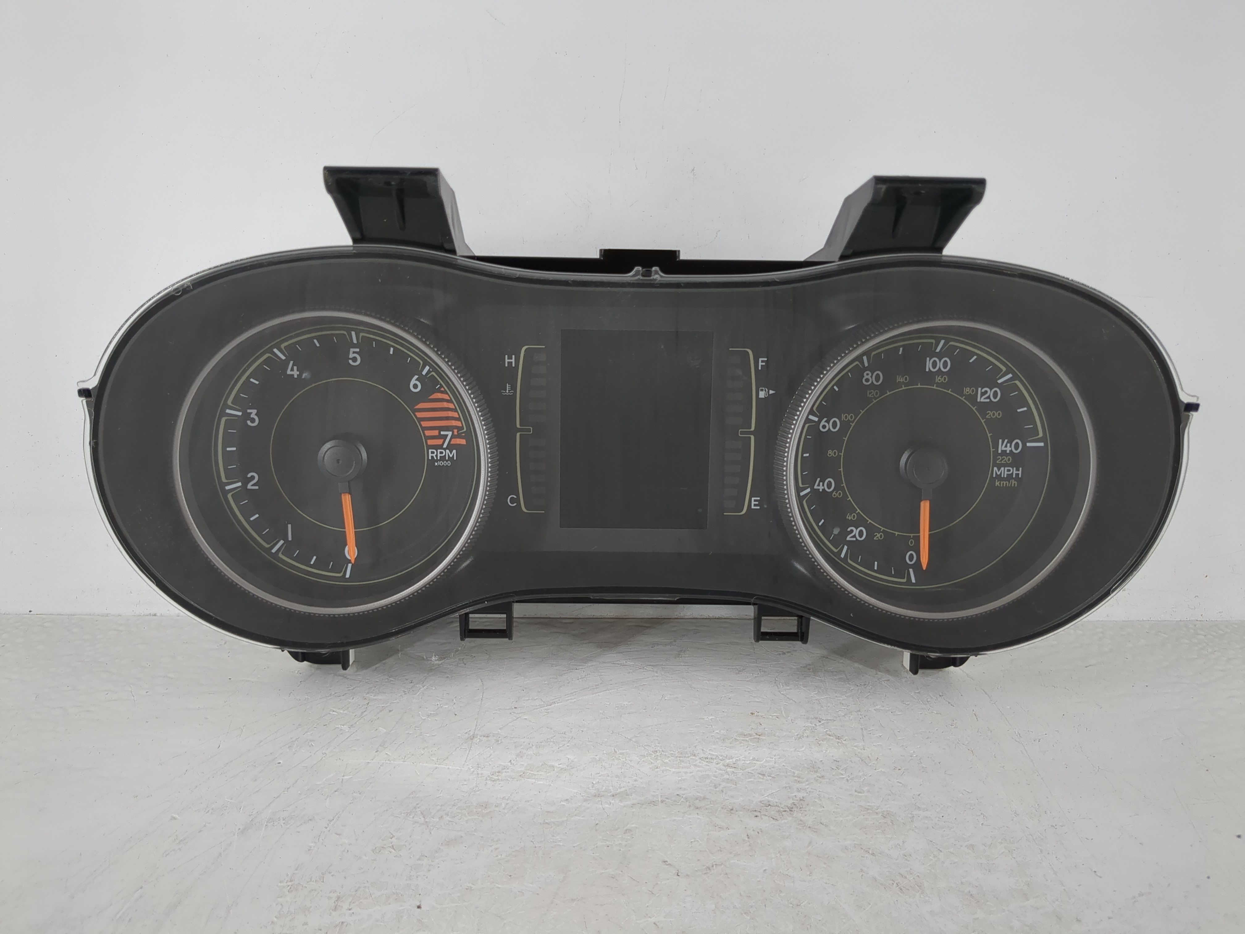 Picture of 2019-2019 Jeep Cherokee Speedometer Instrument Cluster Gauges 1126058