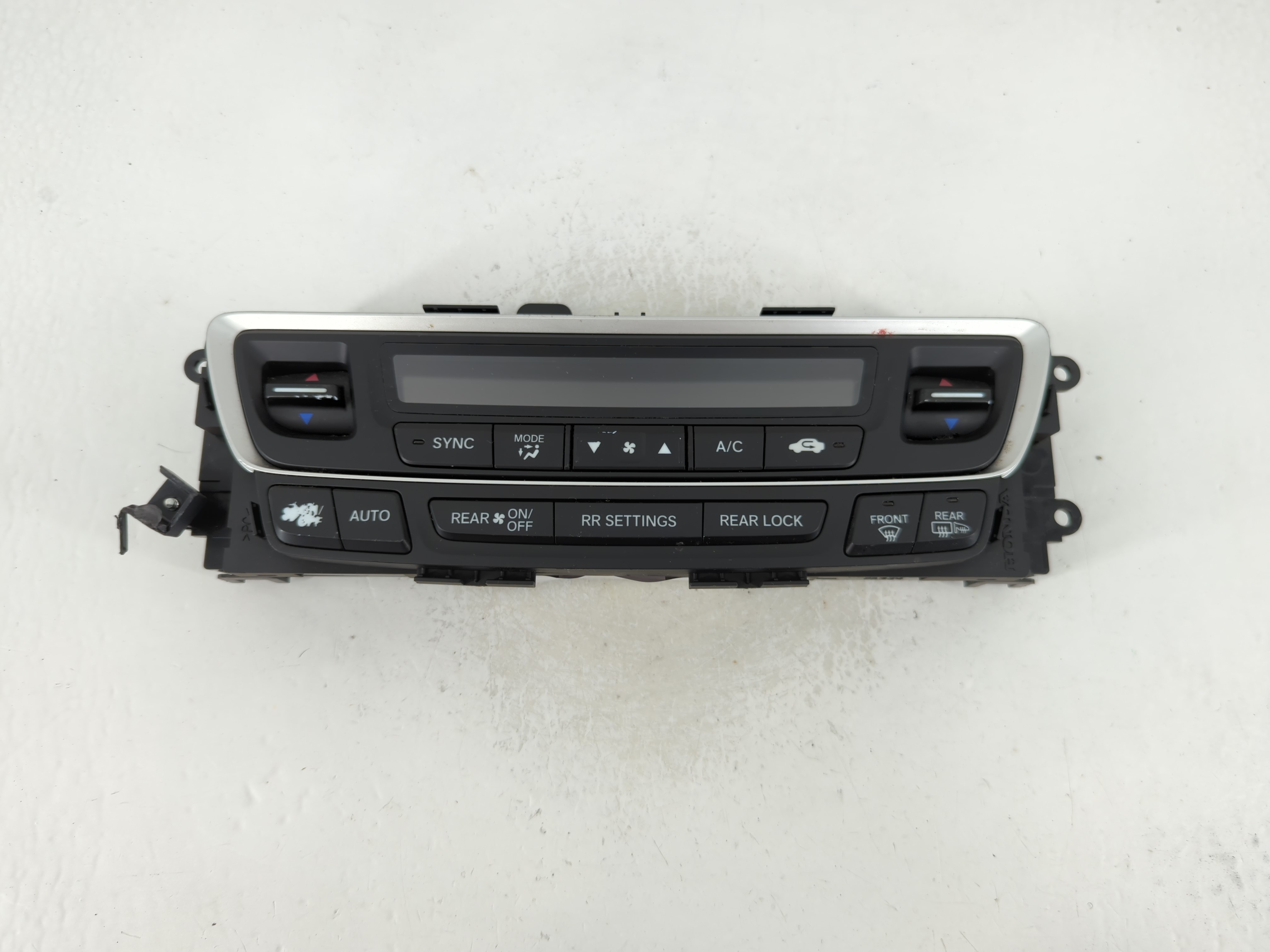 2016-2018 Honda Pilot Ac Heater Climate Control 79600tg7a811m1 1126379 - Oemusedautoparts1.com