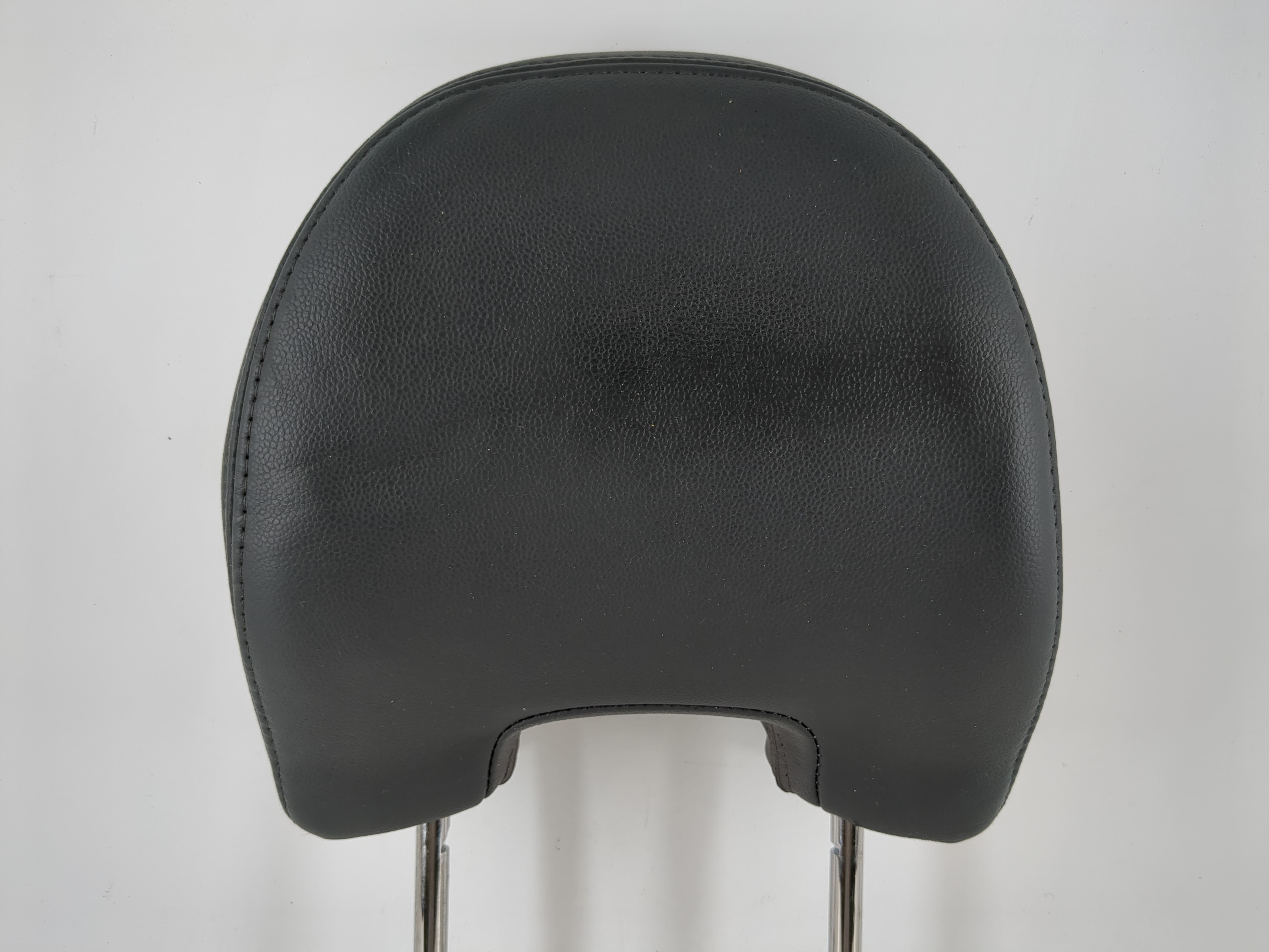 2004-2004 Volvo V40 Headrest Head Rest Front Driver Passenger Seat Black 1126398 - Oemusedautoparts1.com