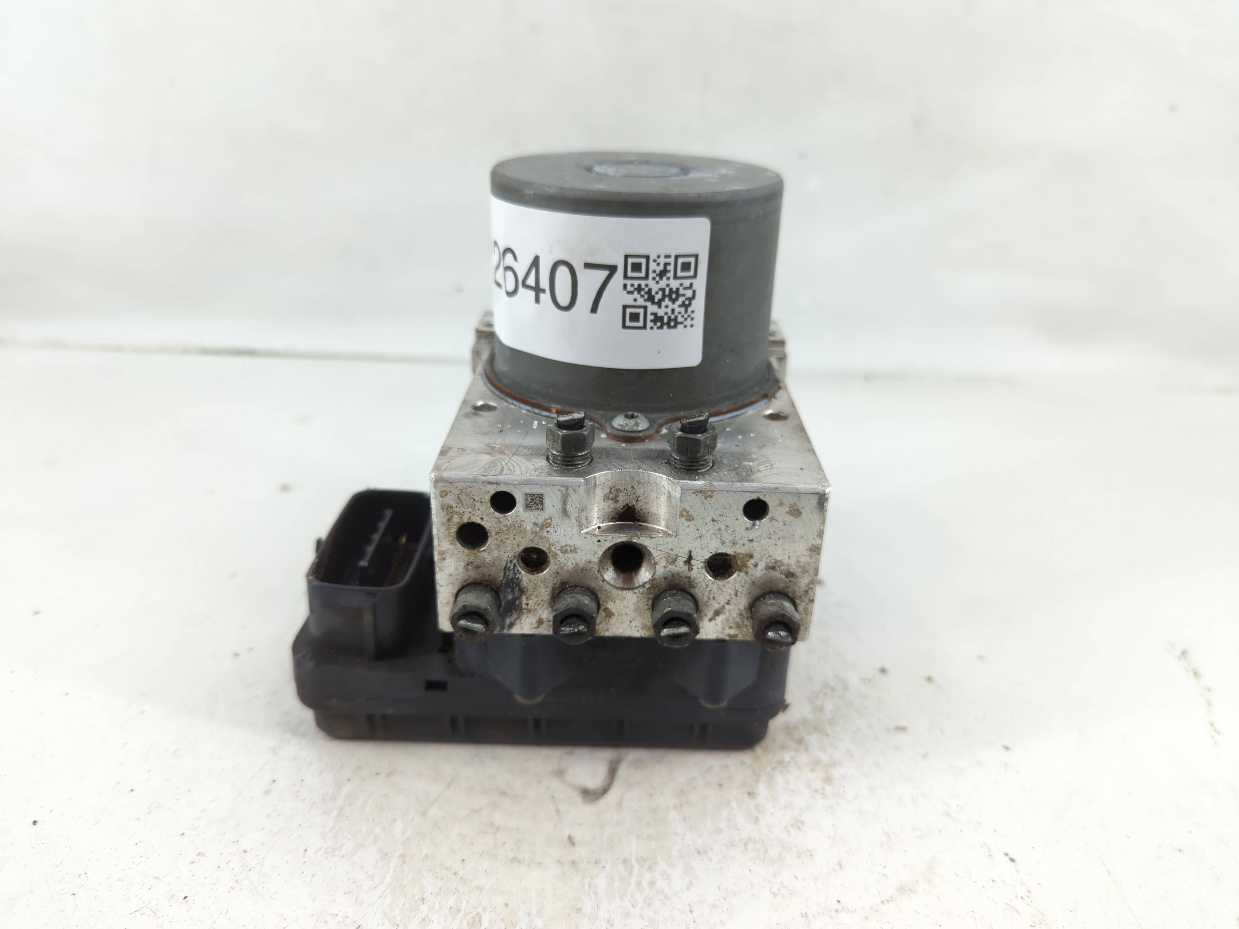 Picture of 2015-2015 Toyota Rav4 Abs Pump Control Module 1126407