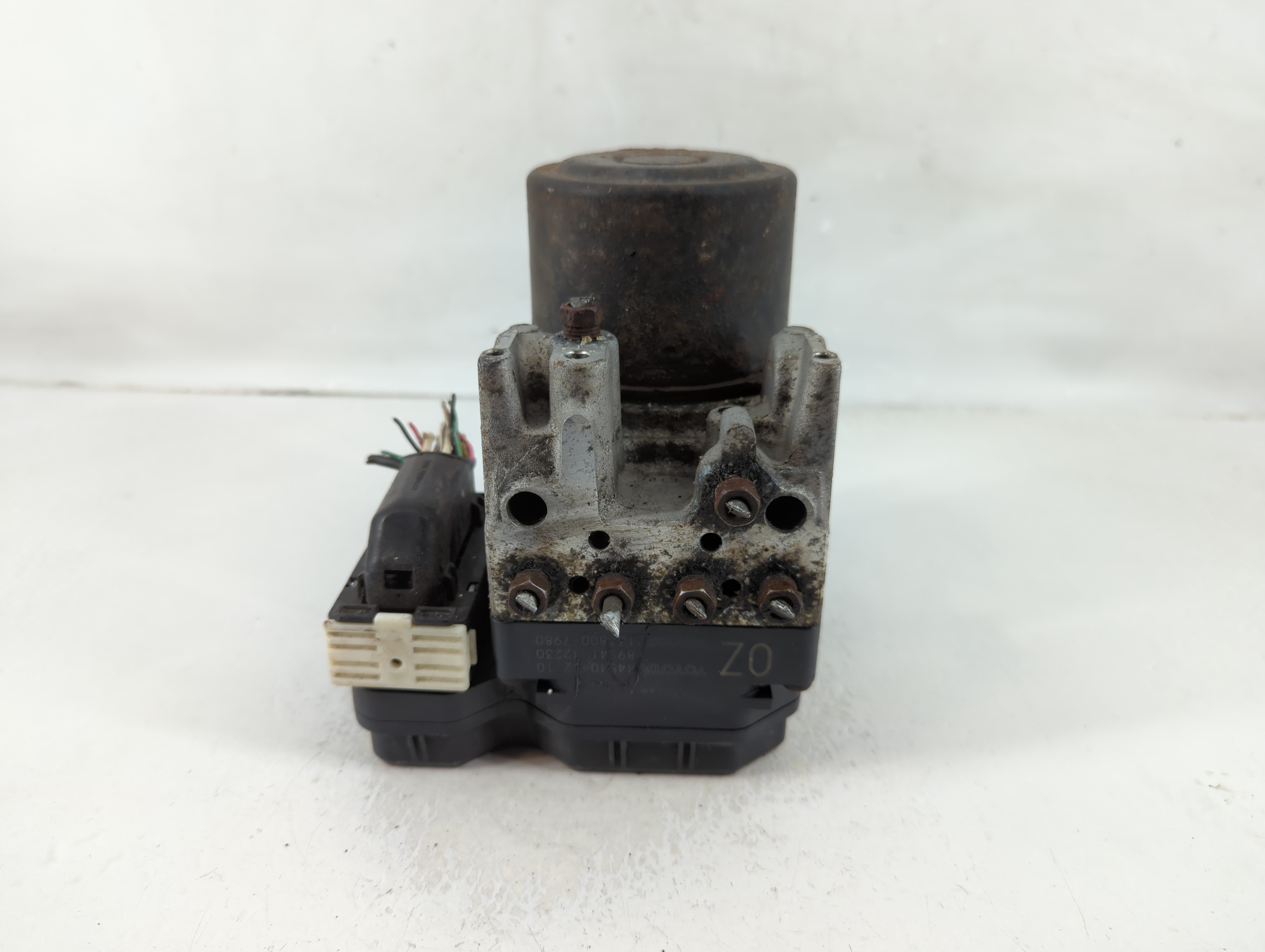 Picture of 2006-2008 Toyota Rav4 Abs Pump Control Module 1126454