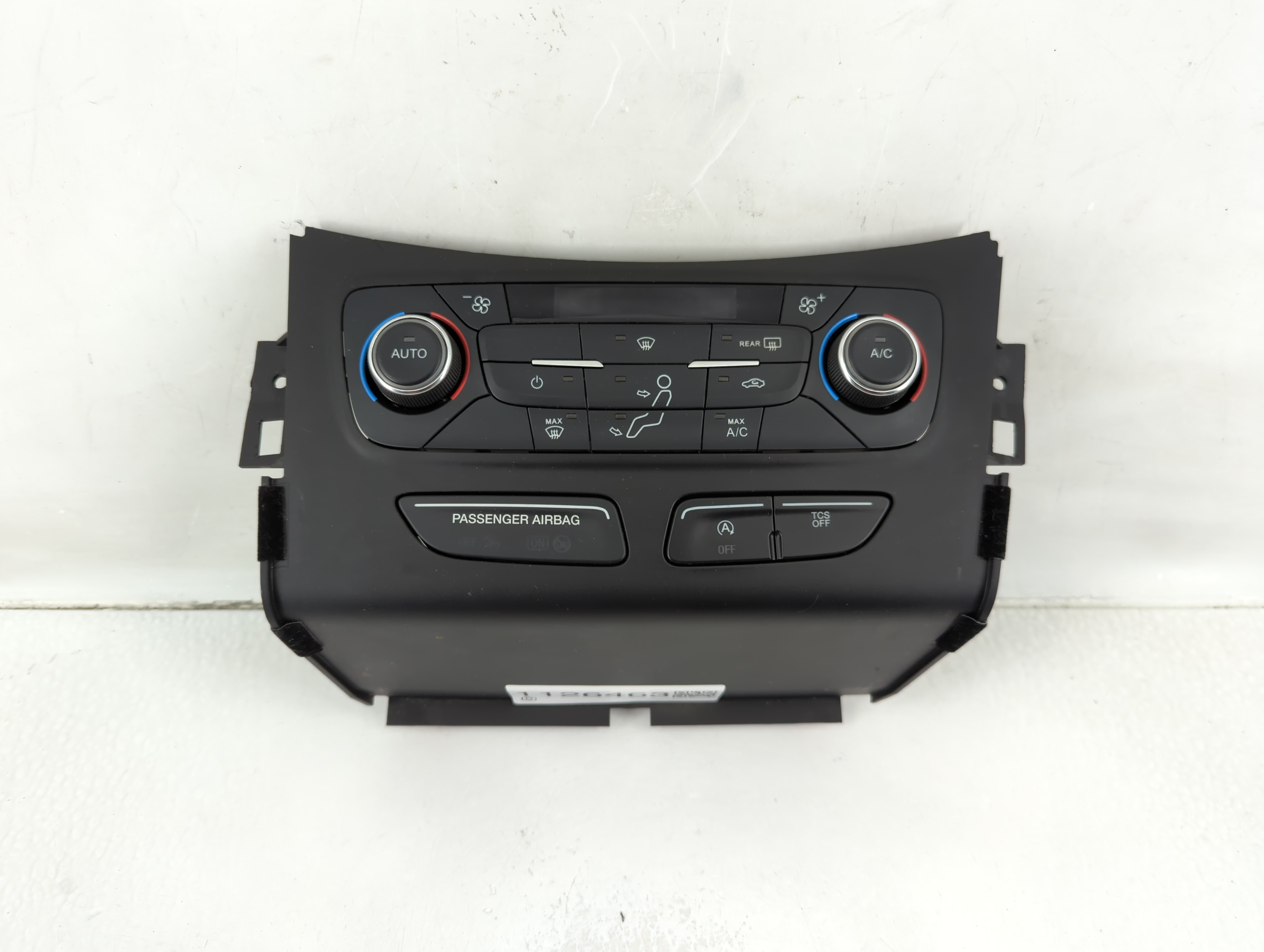 2017-2017 Ford Escape Ac Heater Climate Control Gj5t-18c612-ae 1126463 - Oemusedautoparts1.com