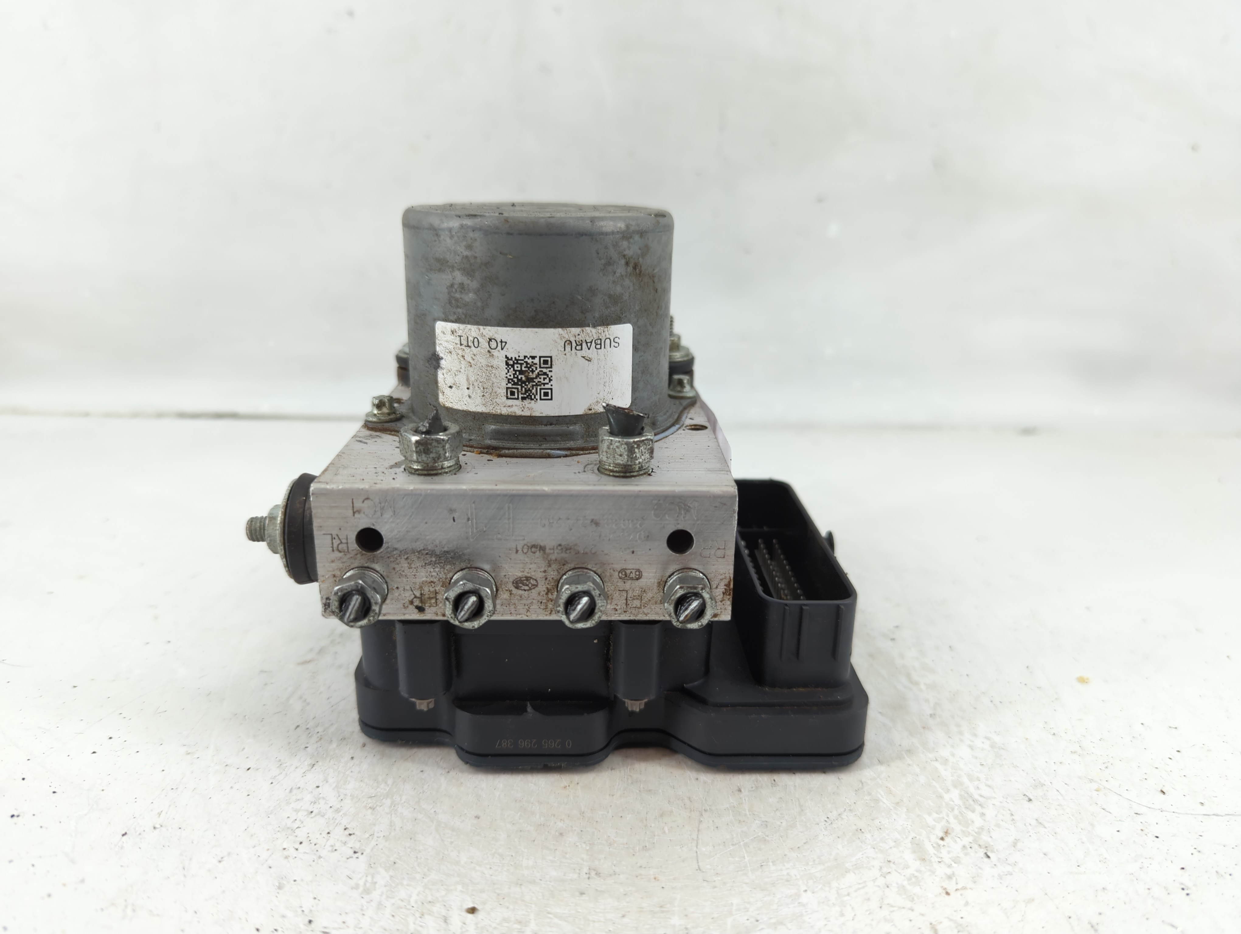 Picture of 2024 Subaru Xv Abs Pump Control Module 1126861