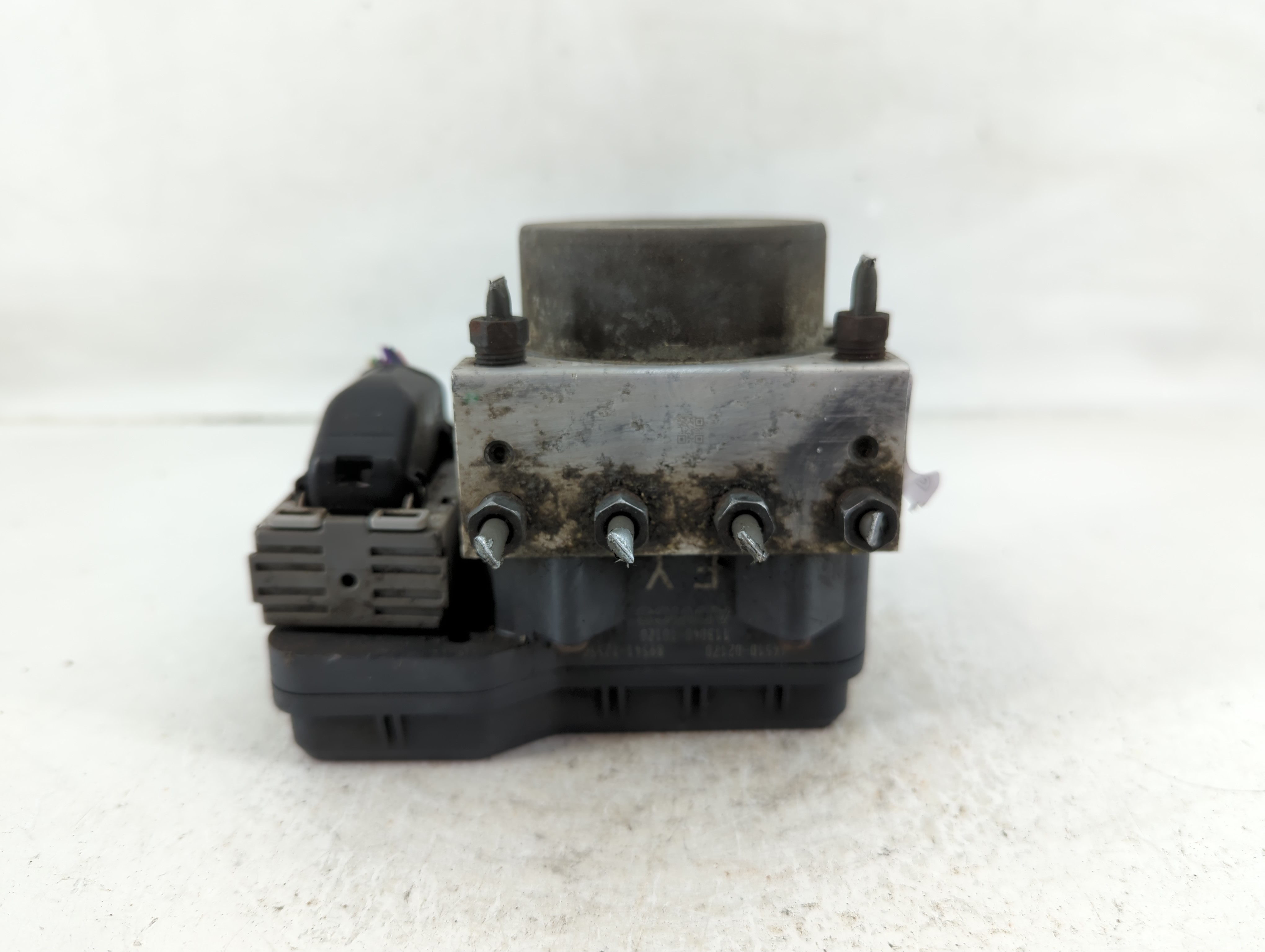 Picture of 2009-2010 Toyota Corolla Abs Pump Control Module 1126912