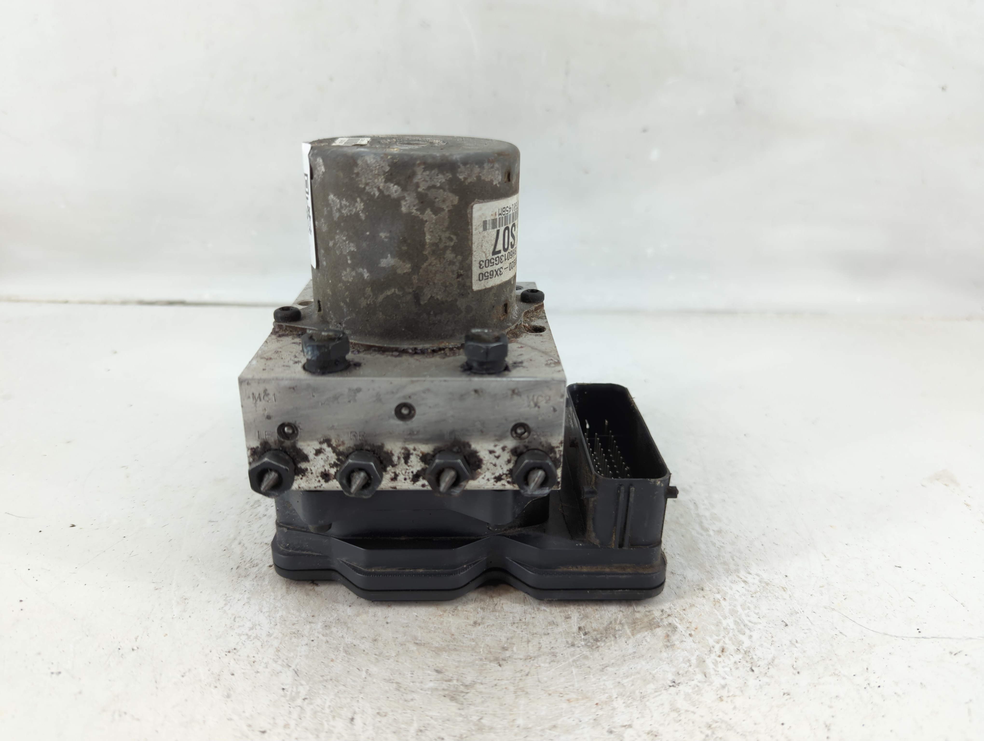 Picture of 2011-2013 Hyundai Elantra Abs Pump Control Module 1126934
