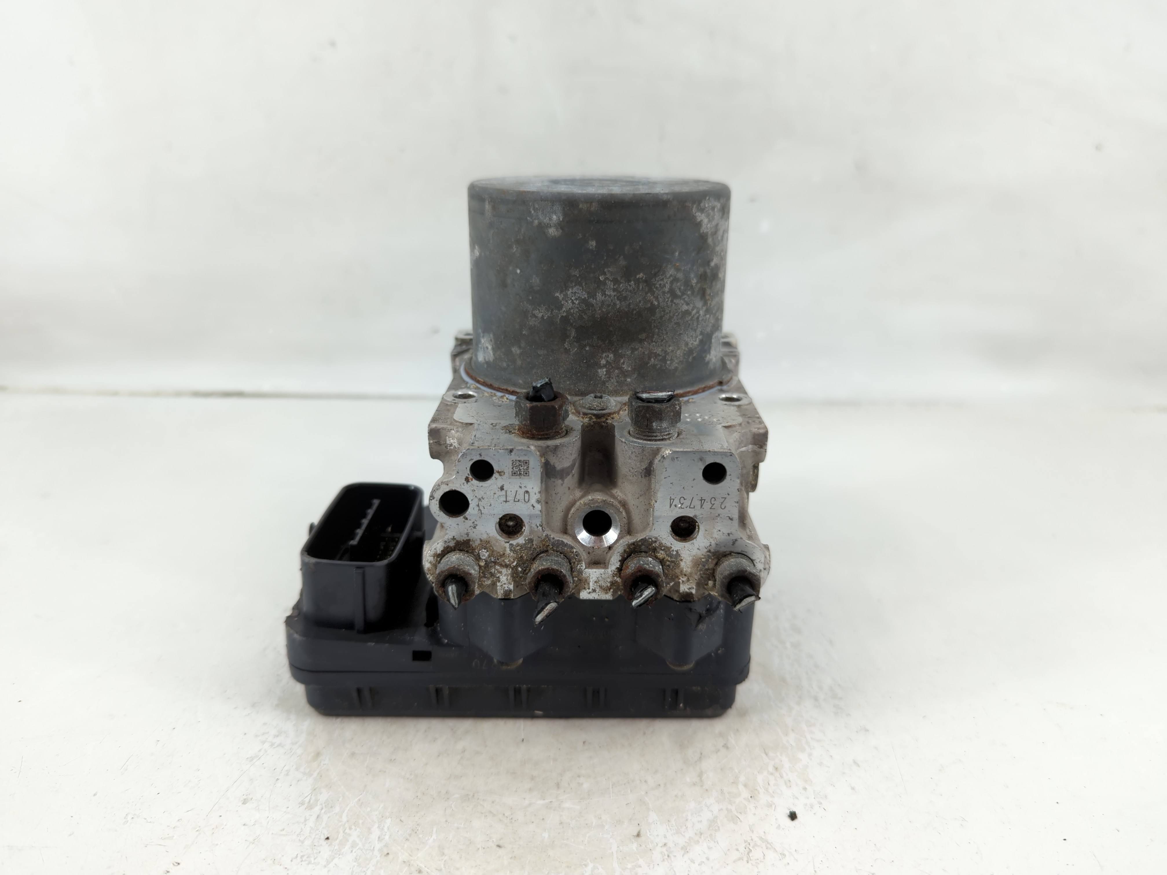 2017-2017 Toyota Sienna Abs Pump Control Module 1127024 - Oemusedautoparts1.com