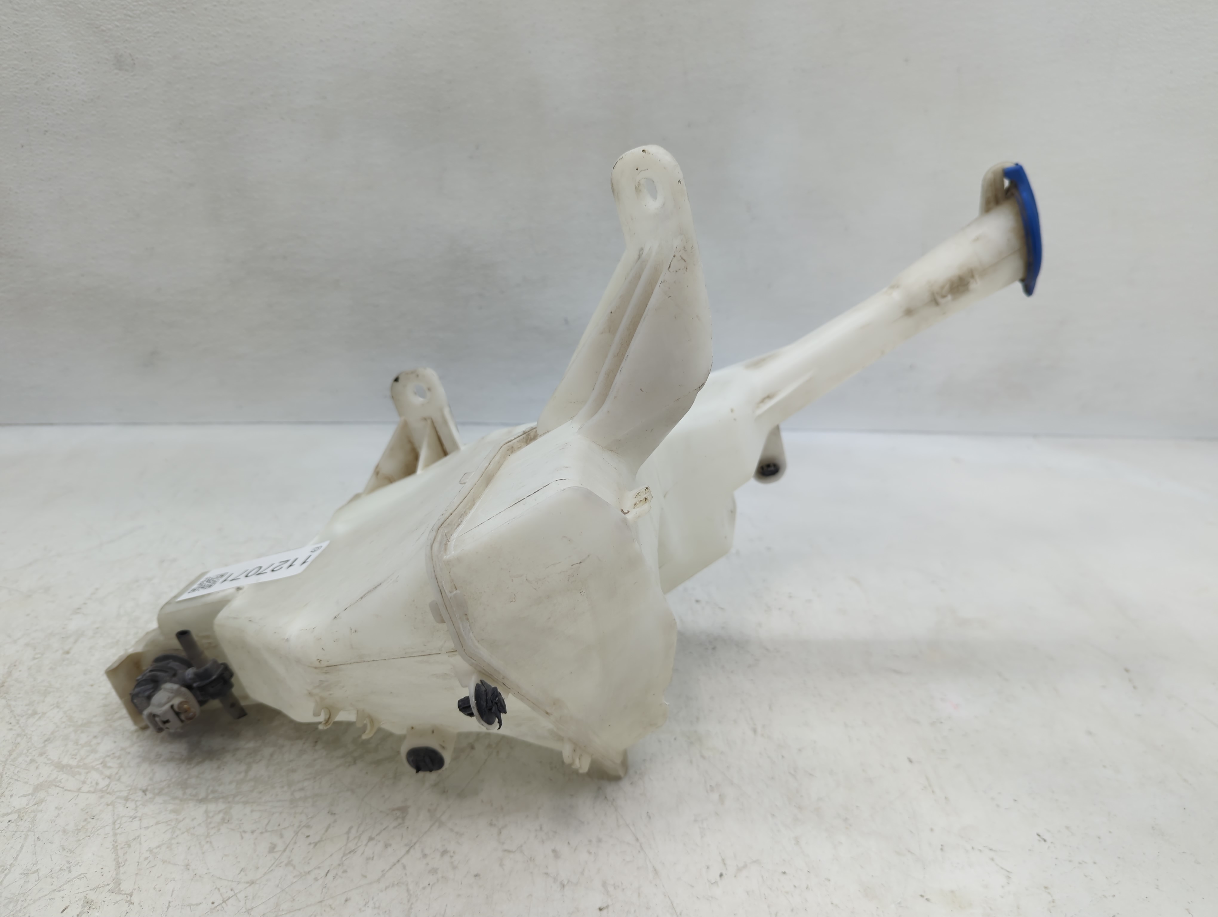 2014-2019 Kia Soul Windshield Washer Fluid Reservoir Bottle Oem 1127071 - Oemusedautoparts1.com