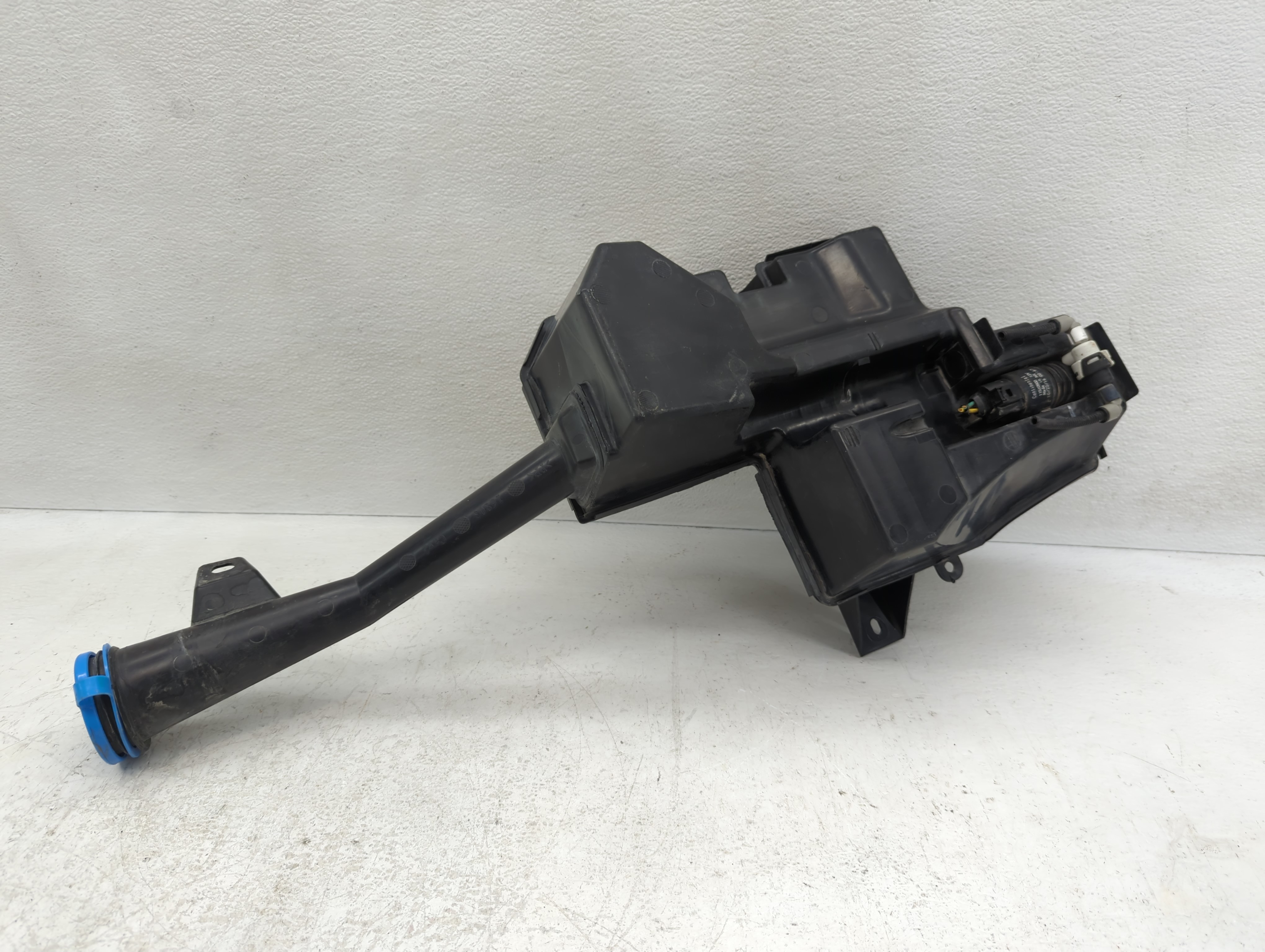 2016-2022 Honda Pilot Windshield Washer Fluid Reservoir Bottle Oem 1127095 - Oemusedautoparts1.com