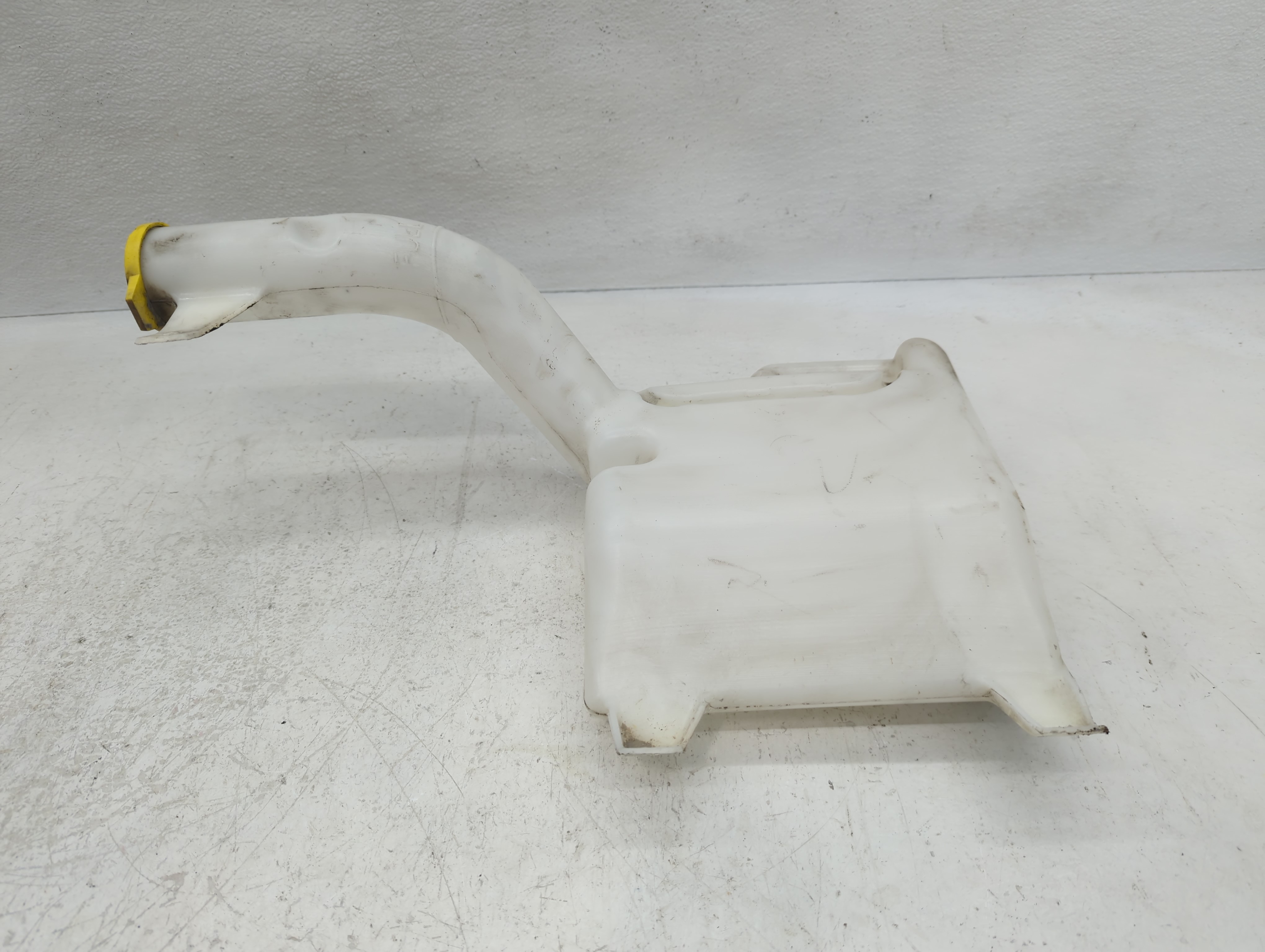 Picture of 2011-2014 Chrysler 200 Windshield Washer Fluid Reservoir Bottle Oem 1127098