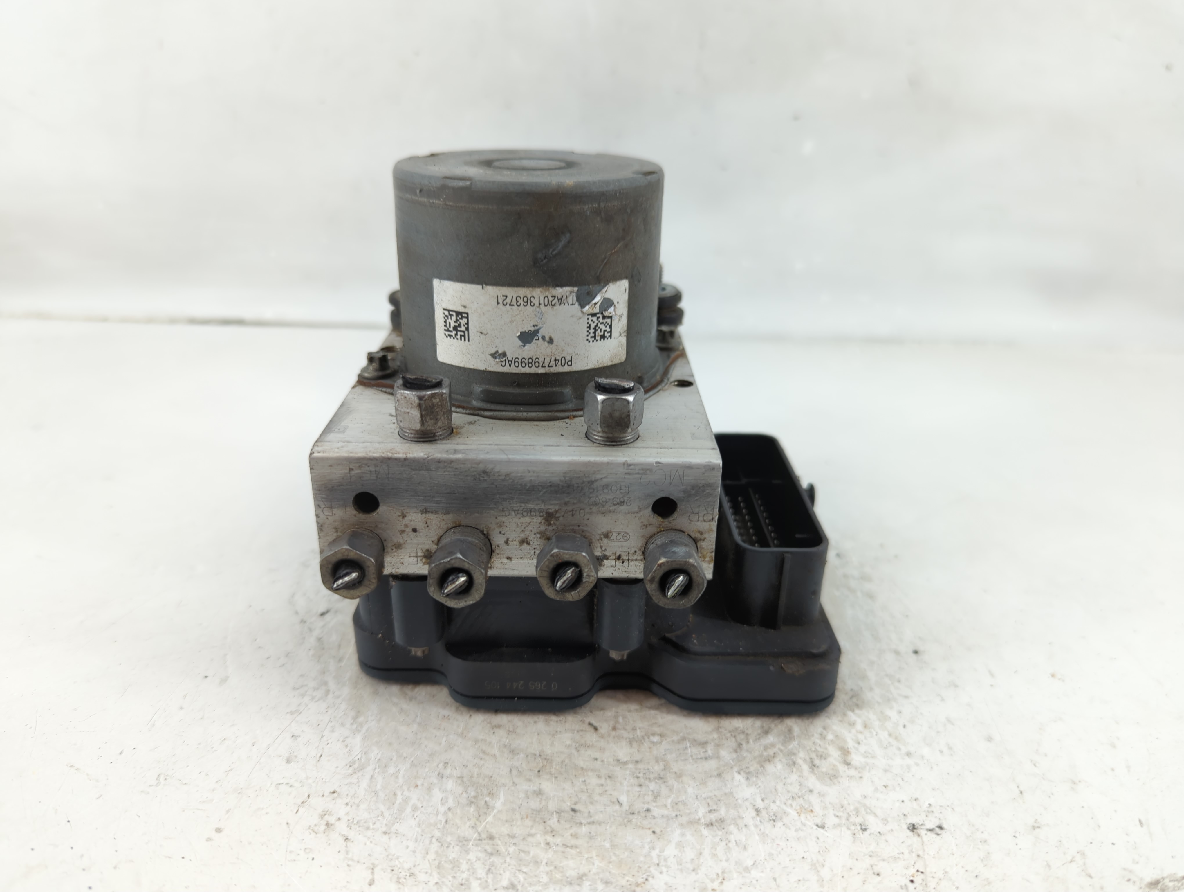 Picture of 2014-2014 Jeep Cherokee Abs Pump Control Module 1127131