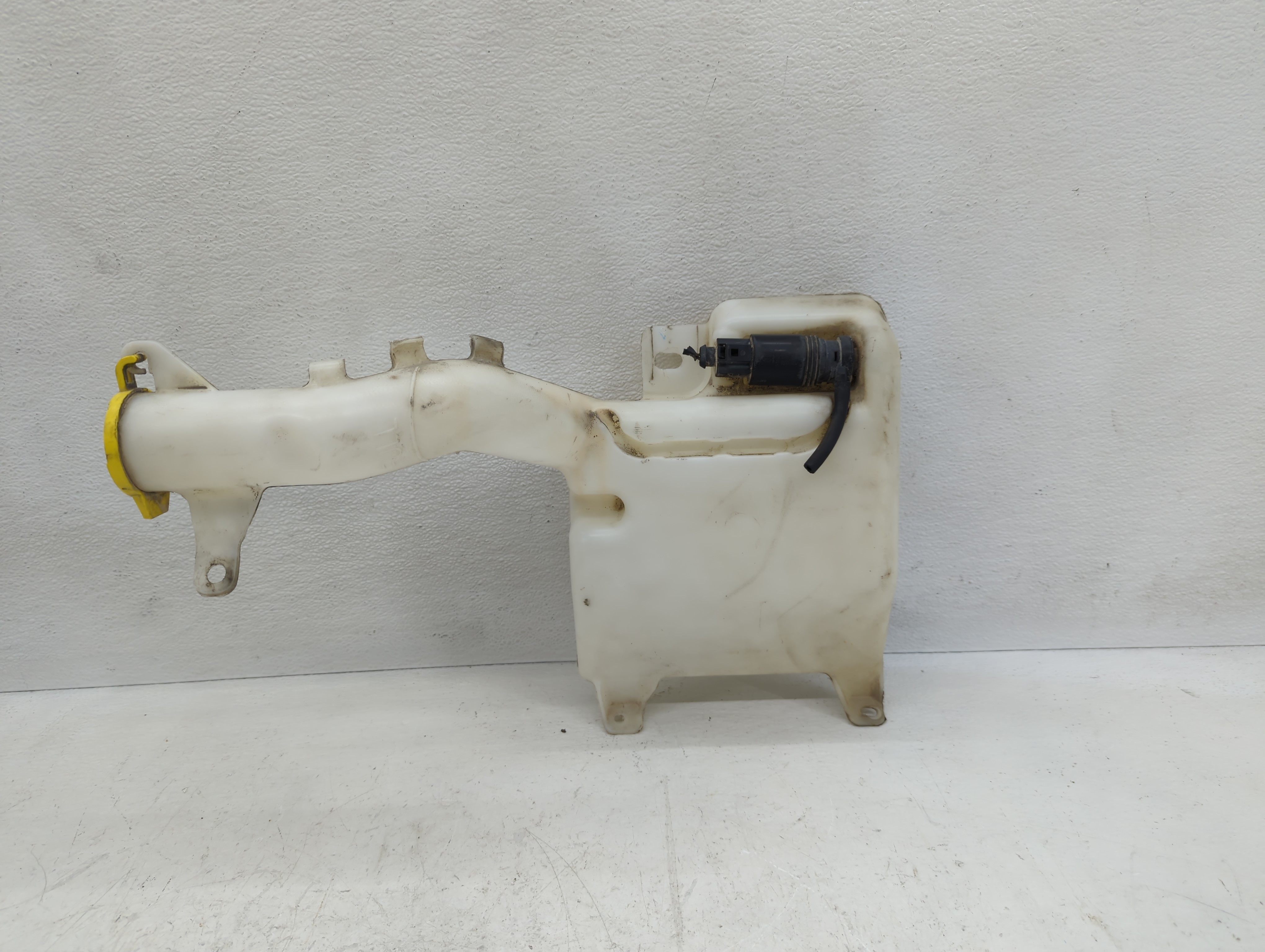 Picture of 2011-2014 Chrysler 200 Windshield Washer Fluid Reservoir Bottle Oem 1127150
