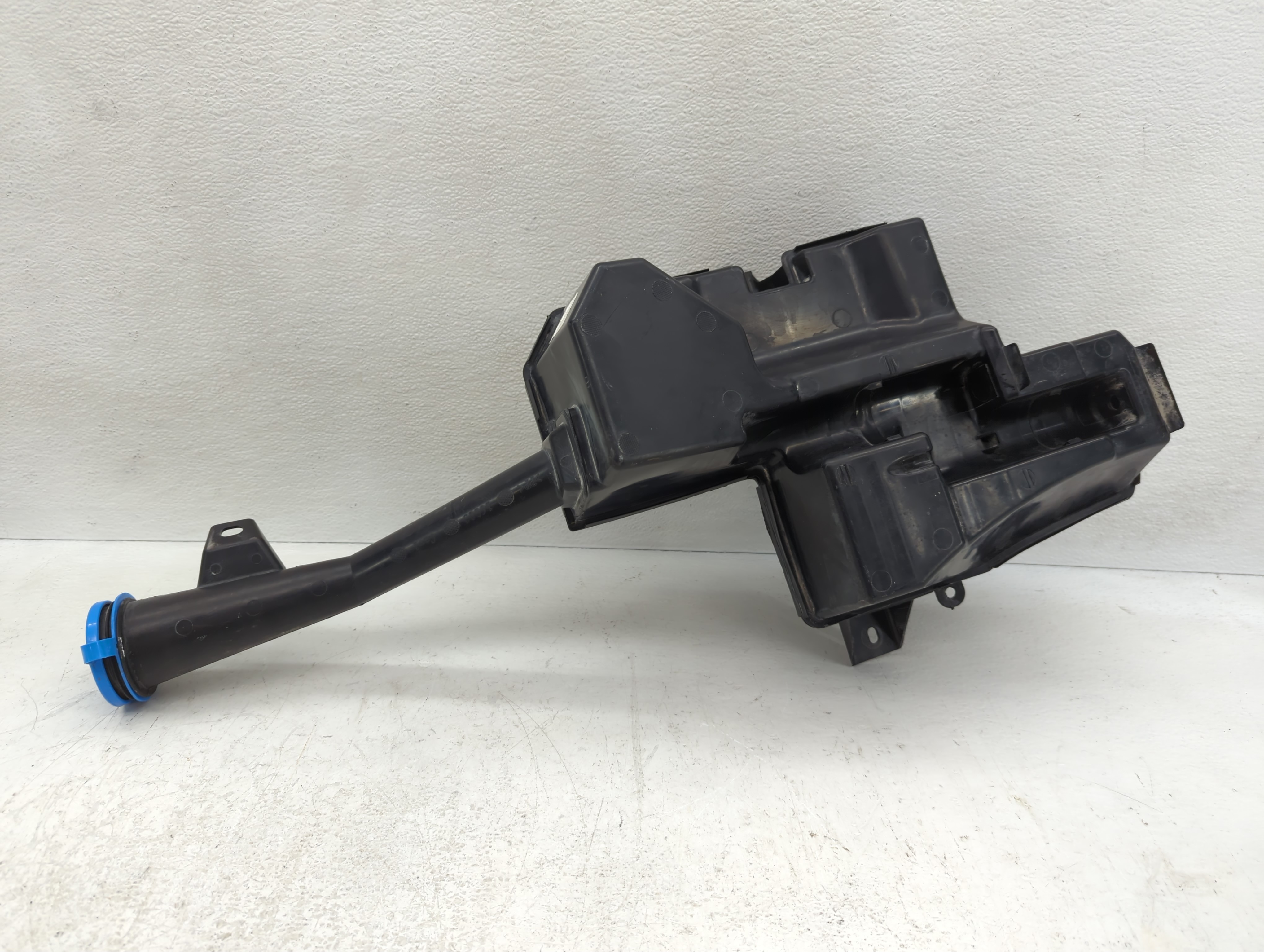 2017-2022 Honda Ridgeline Windshield Washer Fluid Reservoir Bottle Oem 1127156 - Oemusedautoparts1.com