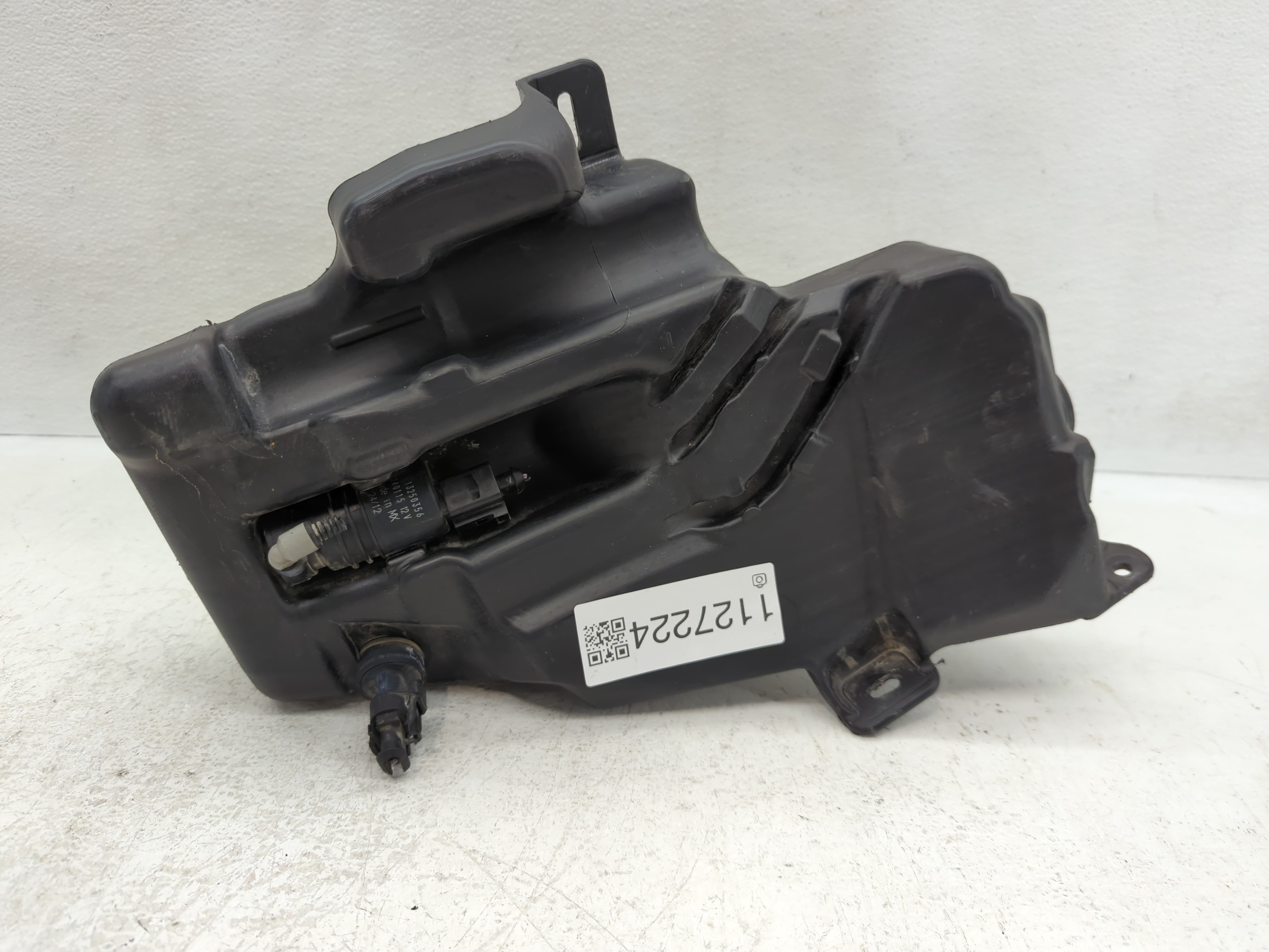 Picture of 2012-2013 Buick Verano Windshield Washer Fluid Reservoir Bottle Oem 1127224