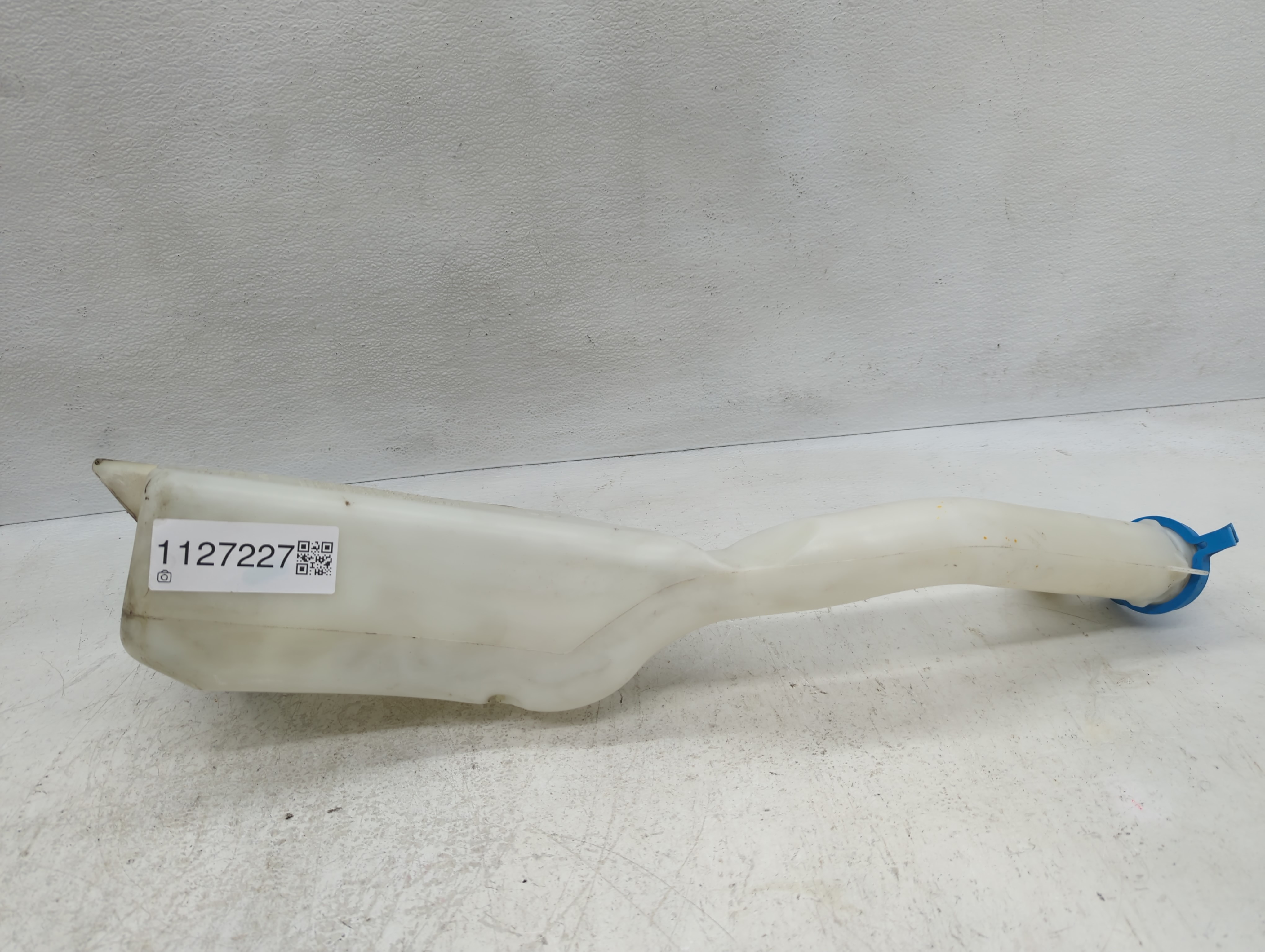 Picture of 2007-2012 Nissan Sentra Windshield Washer Fluid Reservoir Bottle Oem 1127227