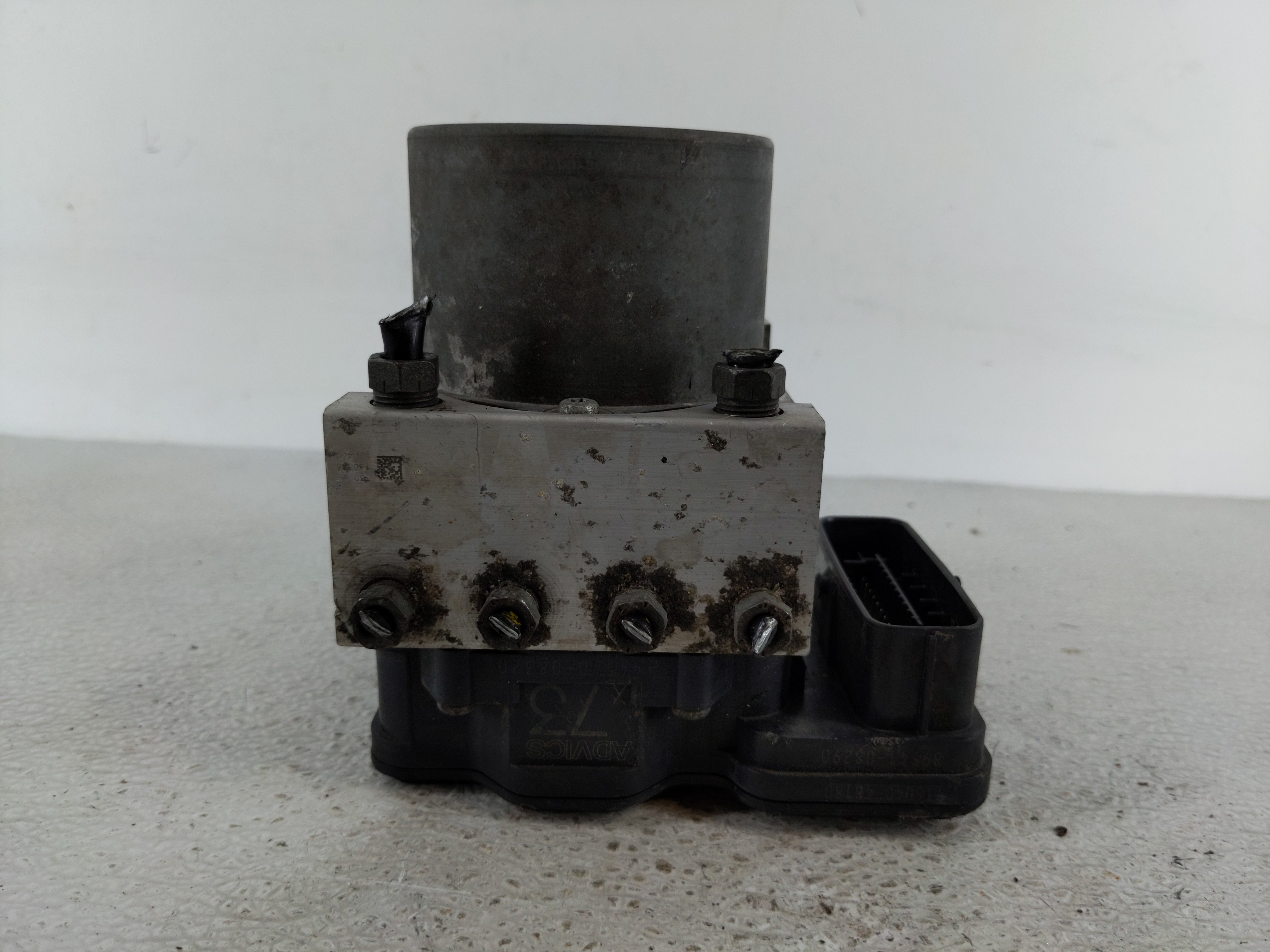 2018-2020 Toyota Sienna Abs Pump Control Module 1127289 - Oemusedautoparts1.com