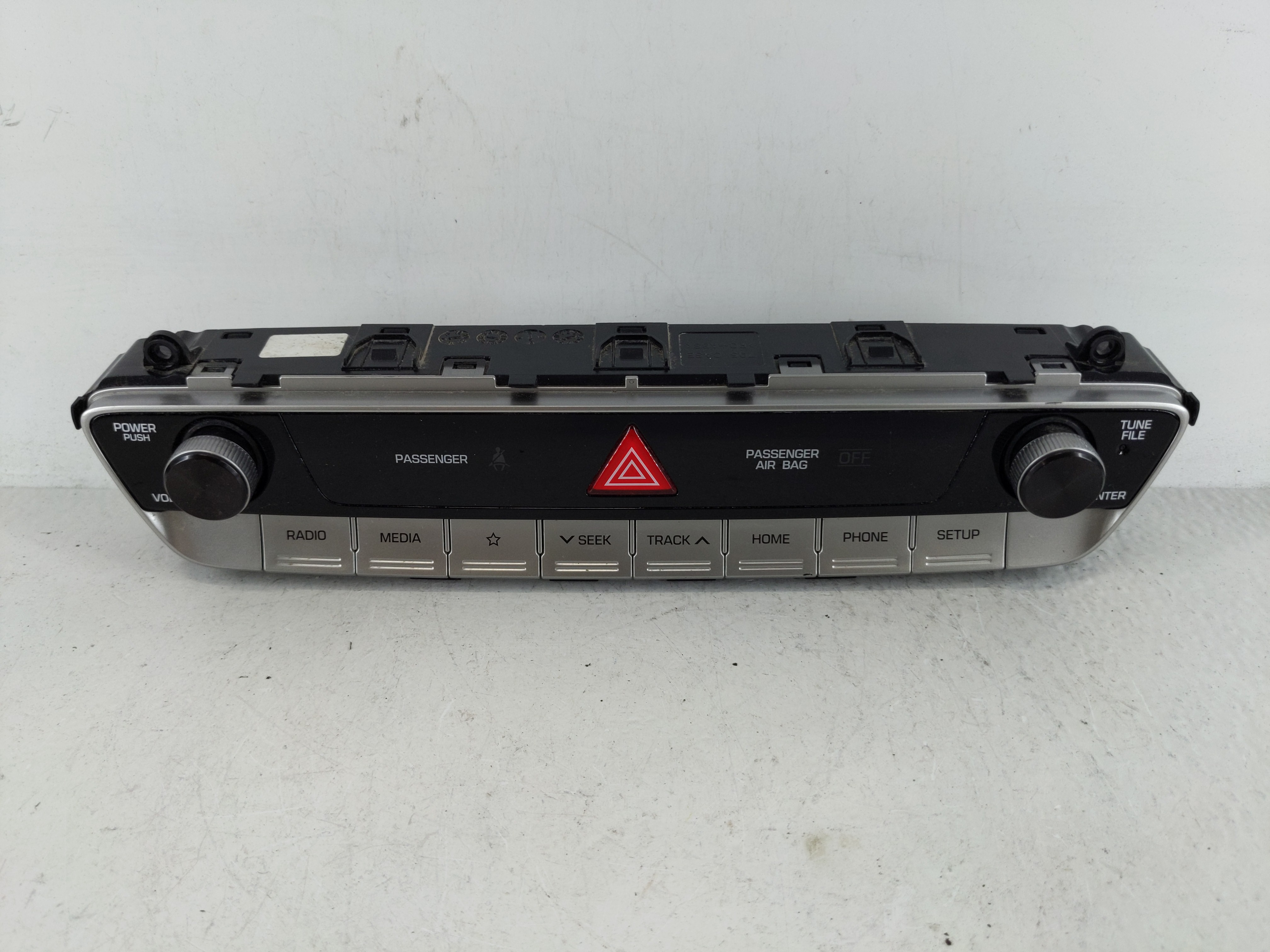 Picture of 2018-2019 Hyundai Sonata Am Fm Cd Player Radio Receiver 1127329