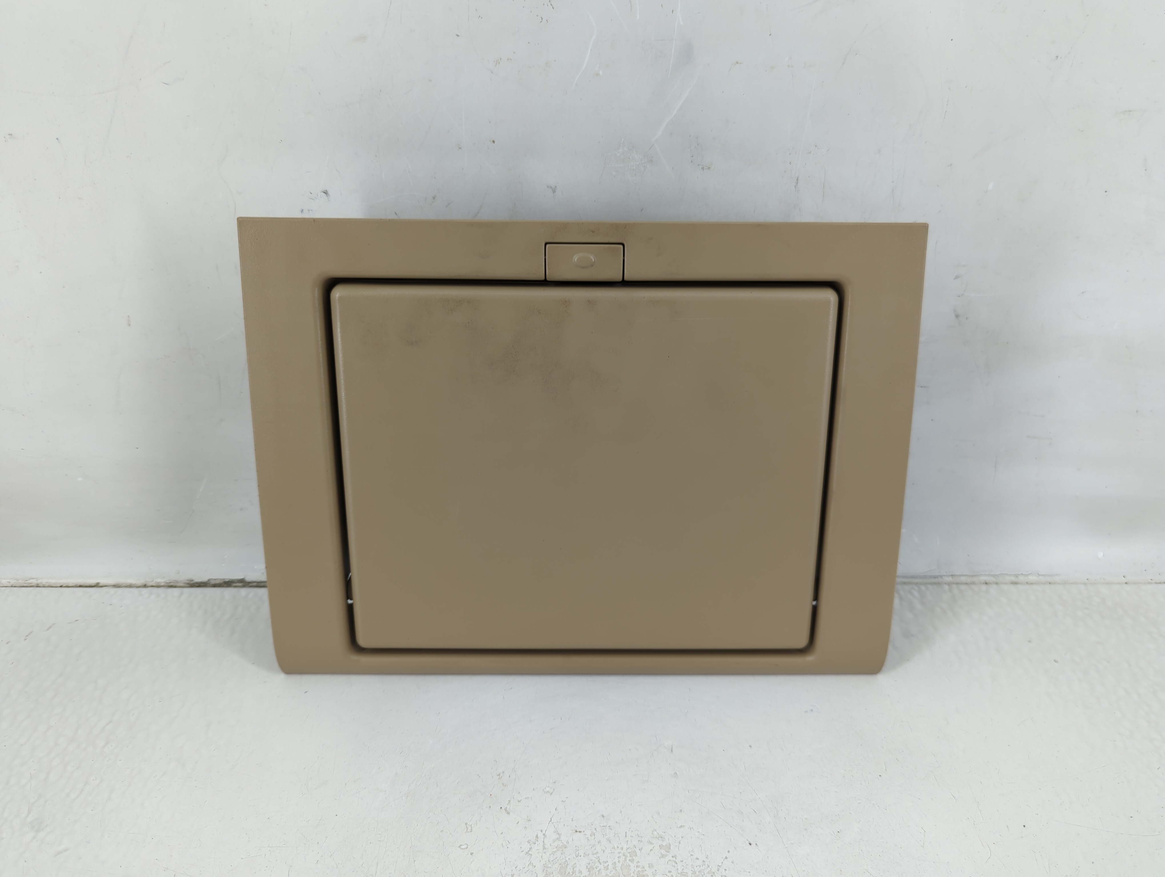 Chevrolet Traverse Information Display Screen 1127370 - Oemusedautoparts1.com