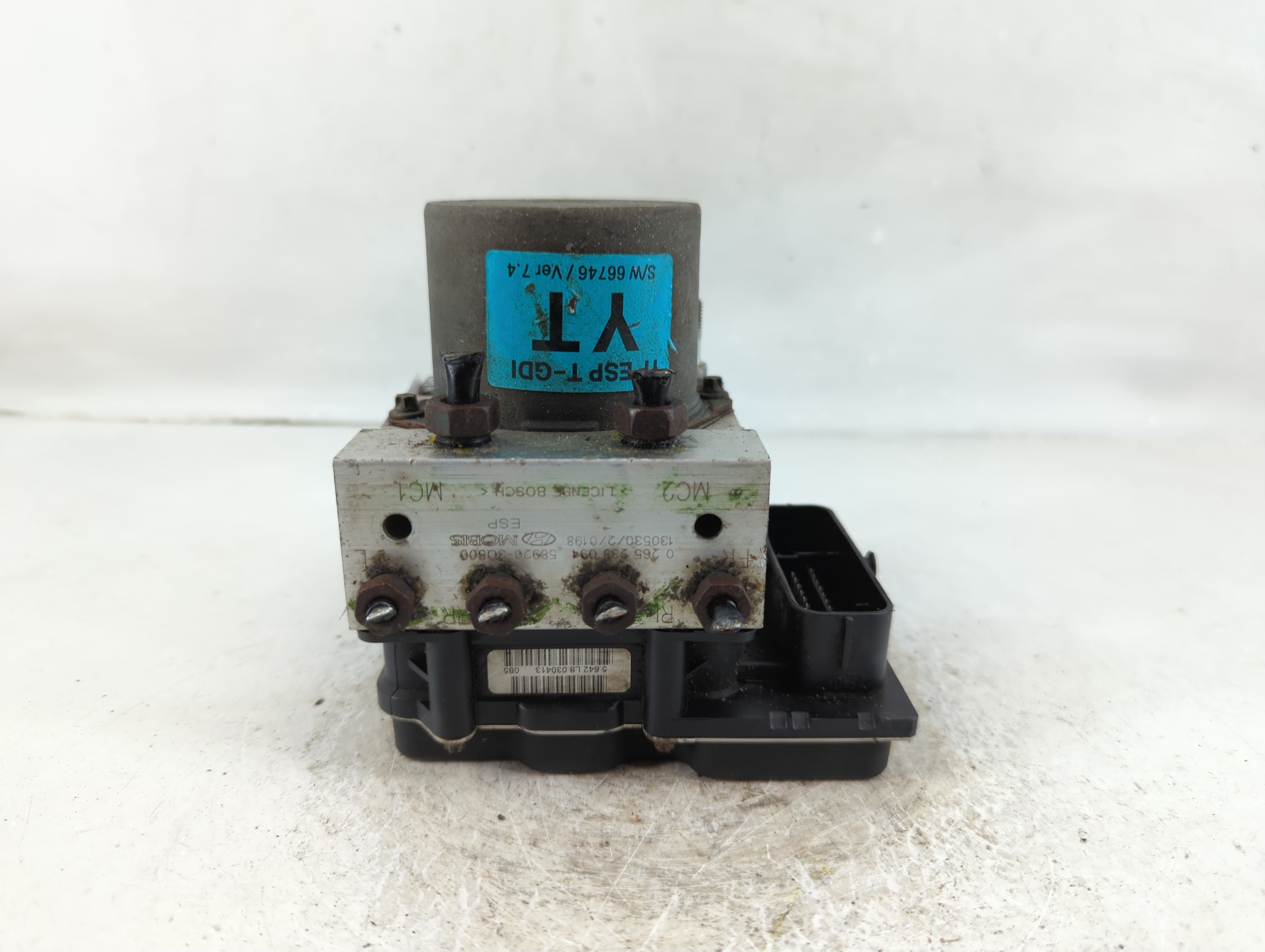 Picture of 2011-2013 Hyundai Sonata Abs Pump Control Module 1127415