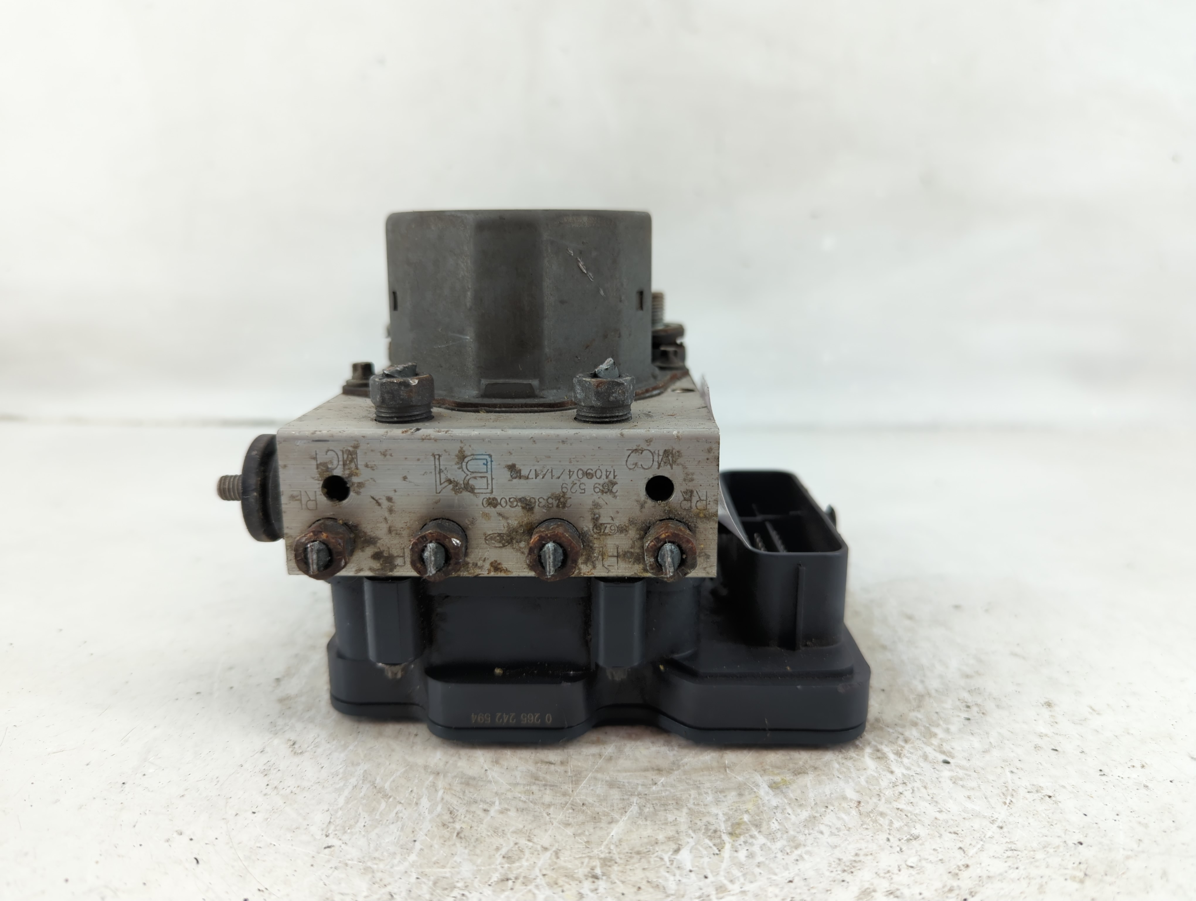 Picture of 2014-2015 Subaru Forester Abs Pump Control Module 1127430