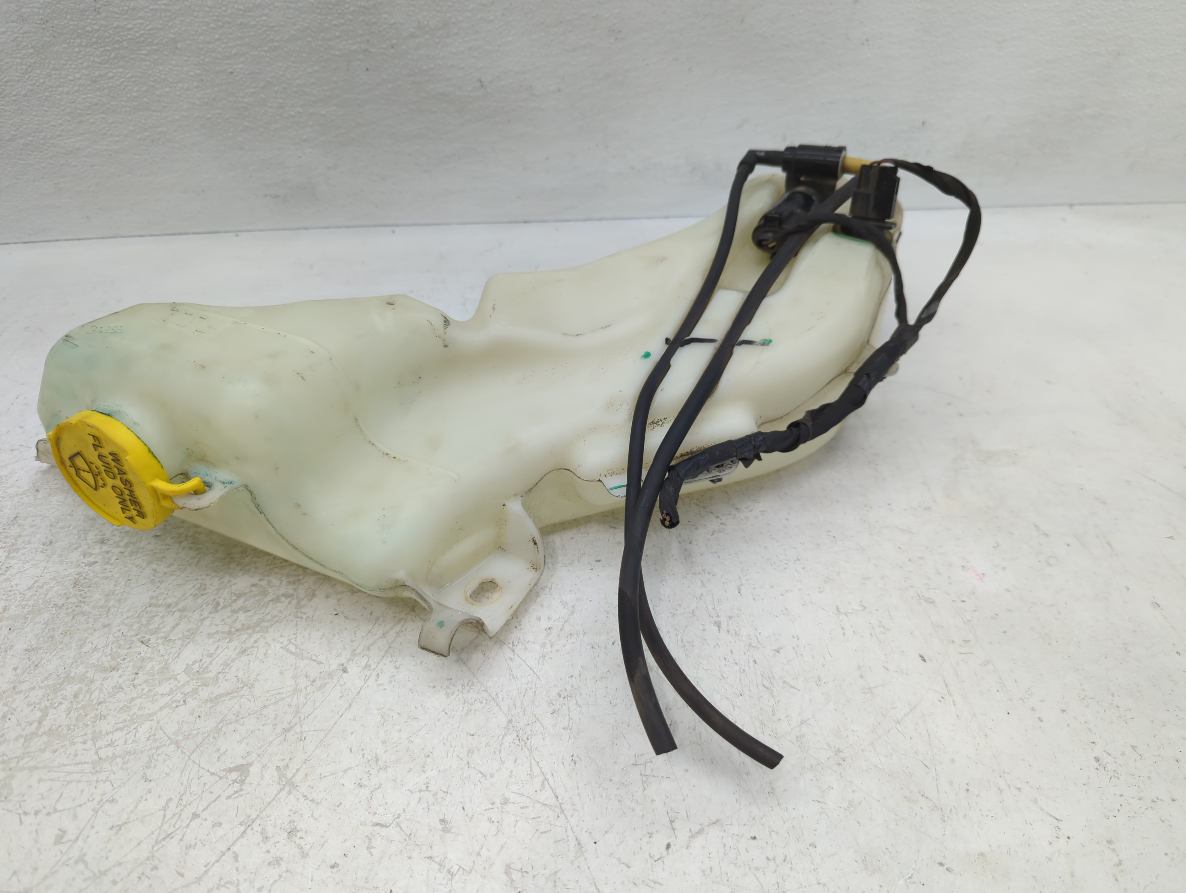 Picture of 2010 Dodge Journey Windshield Washer Fluid Reservoir Bottle Oem 1127436