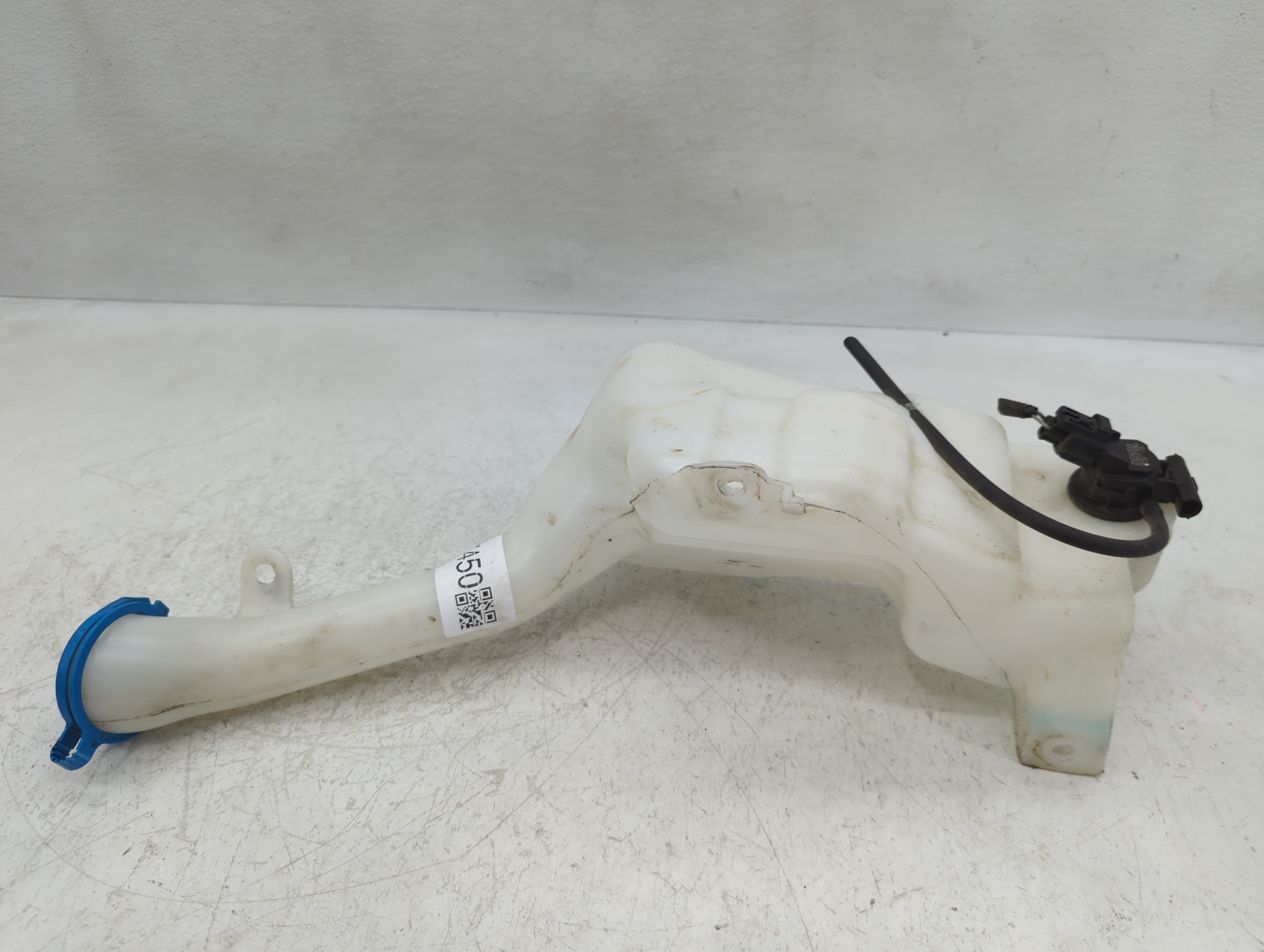 Picture of 2013-2017 Honda Accord Windshield Washer Fluid Reservoir Bottle Oem 1127450