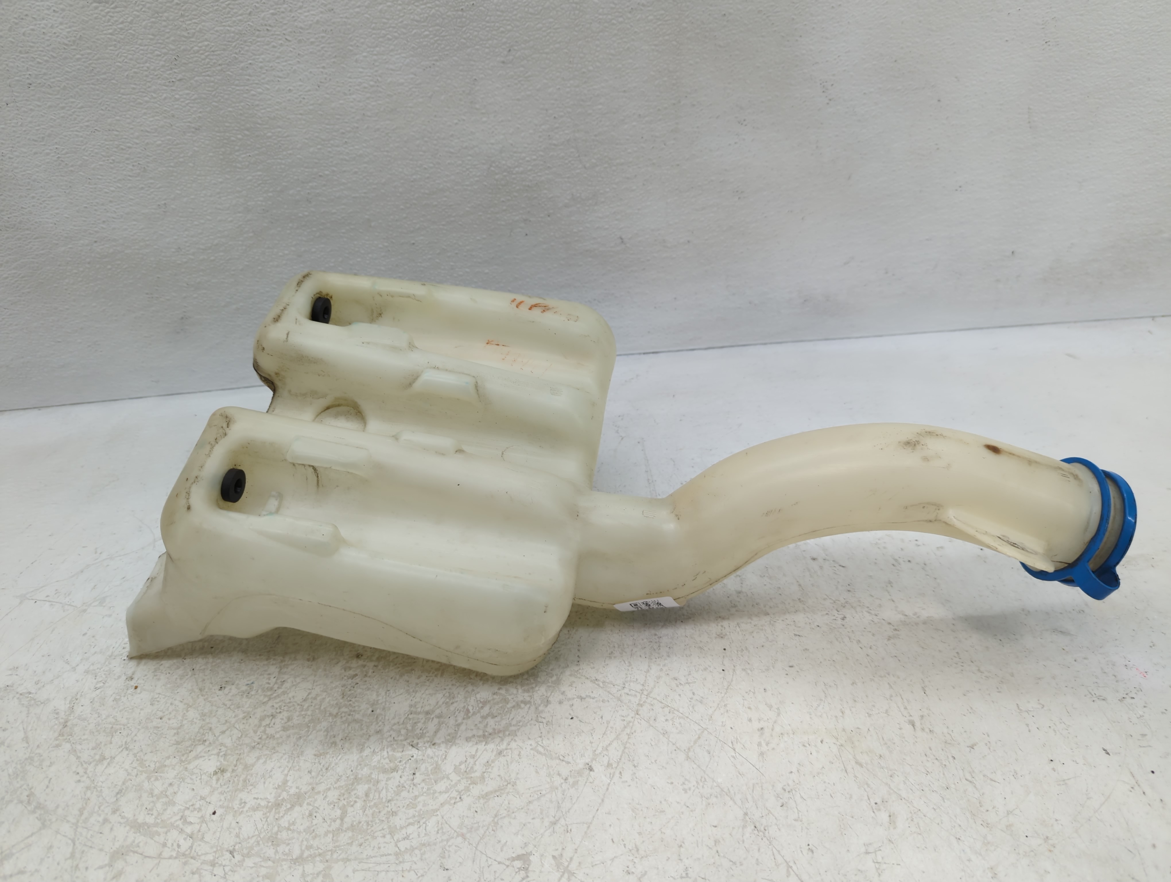 2009-2011 Honda Pilot Windshield Washer Fluid Reservoir Bottle Oem 1127488 - Oemusedautoparts1.com