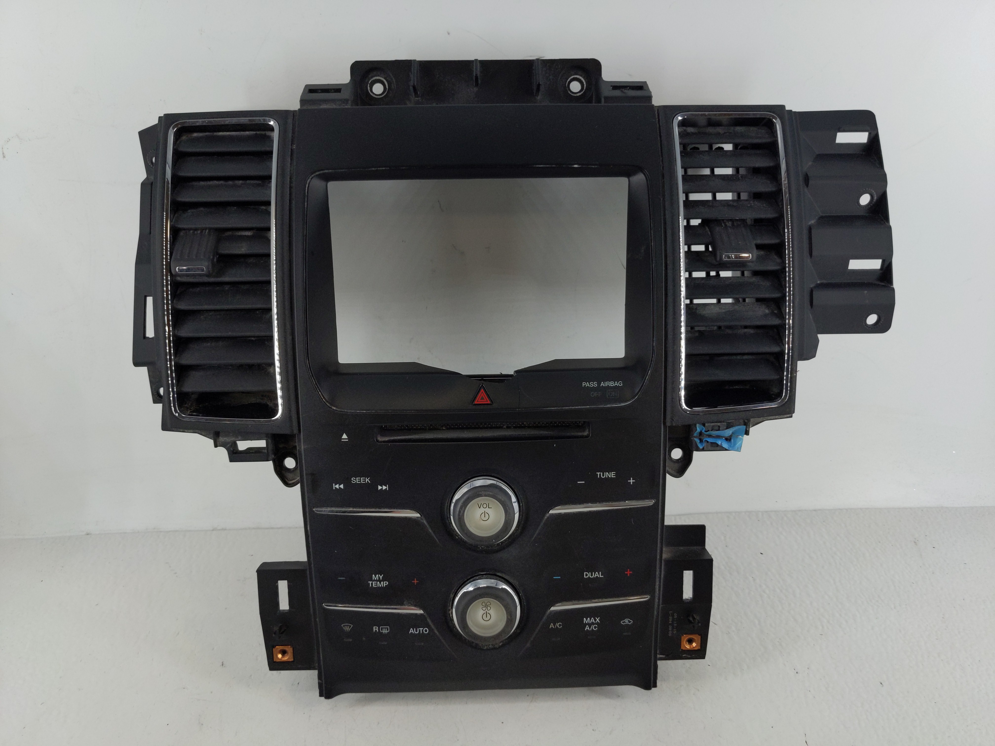 2014-2019 Ford Taurus Radio Control Panel 1127535 - Oemusedautoparts1.com