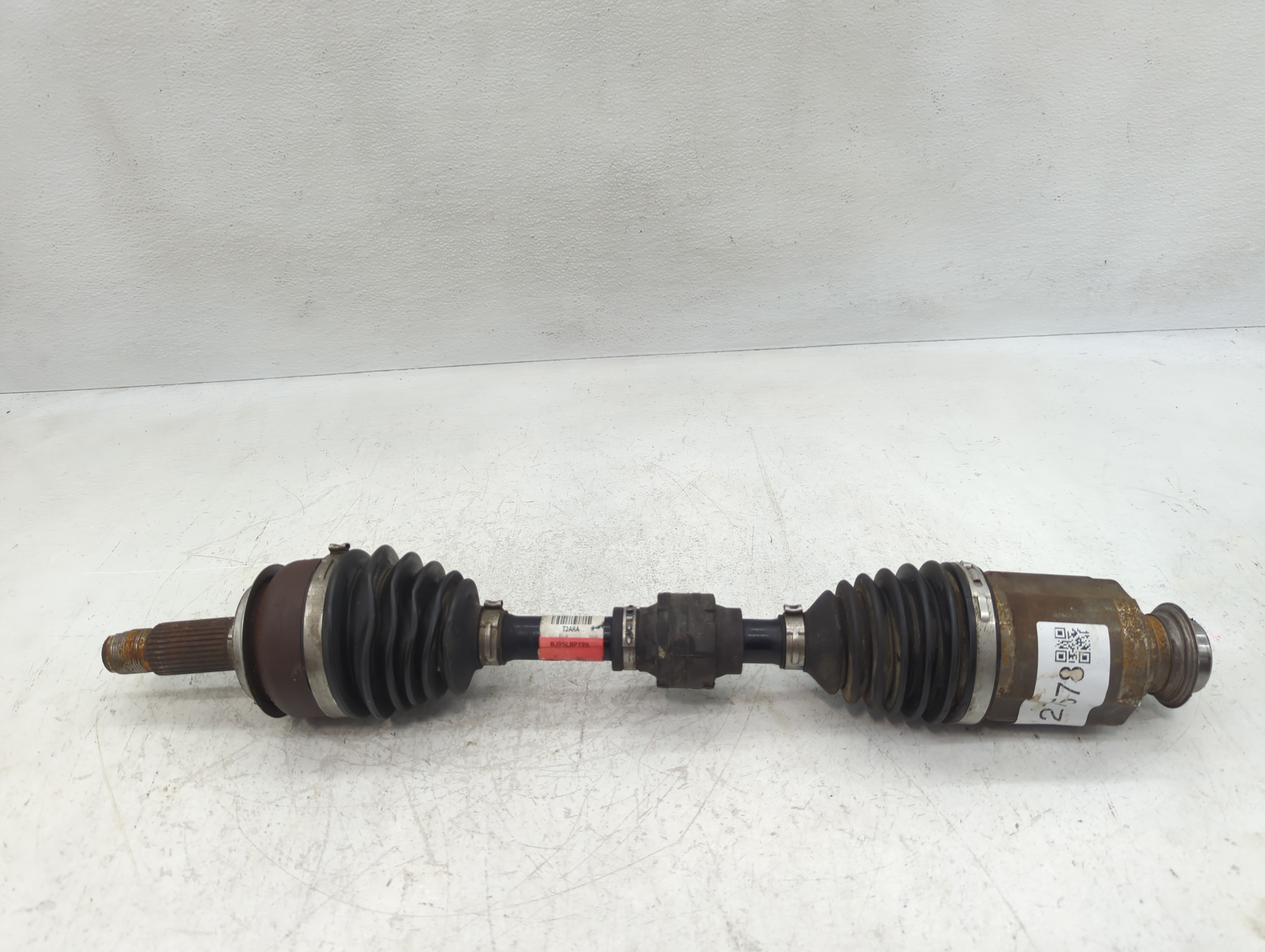Picture of 2013-2014 Honda Accord Axle Shaft Front Passenger Cv C/v 1127578