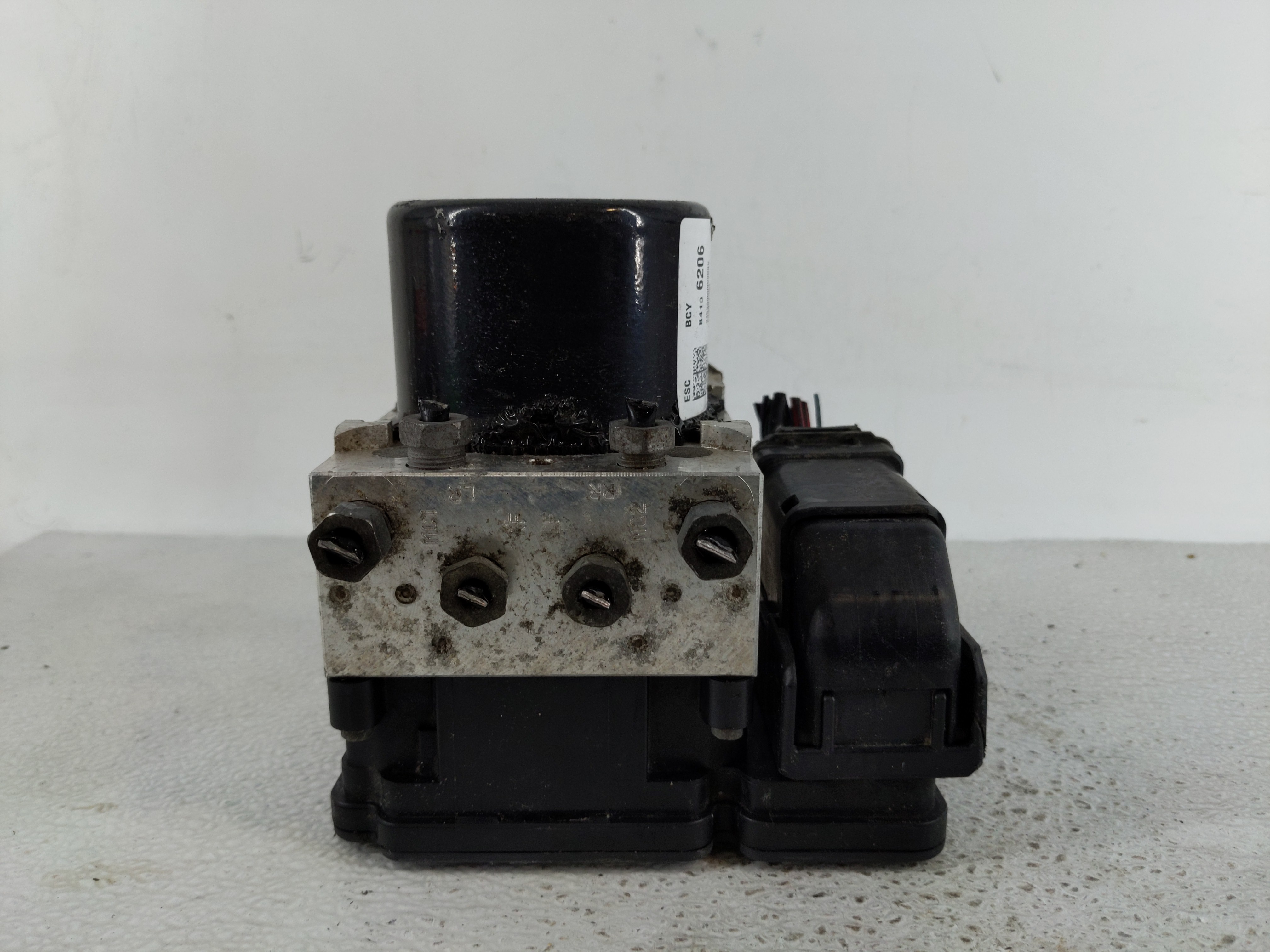 2011-2016 Cadillac Srx Abs Pump Control Module 1127602 - Oemusedautoparts1.com
