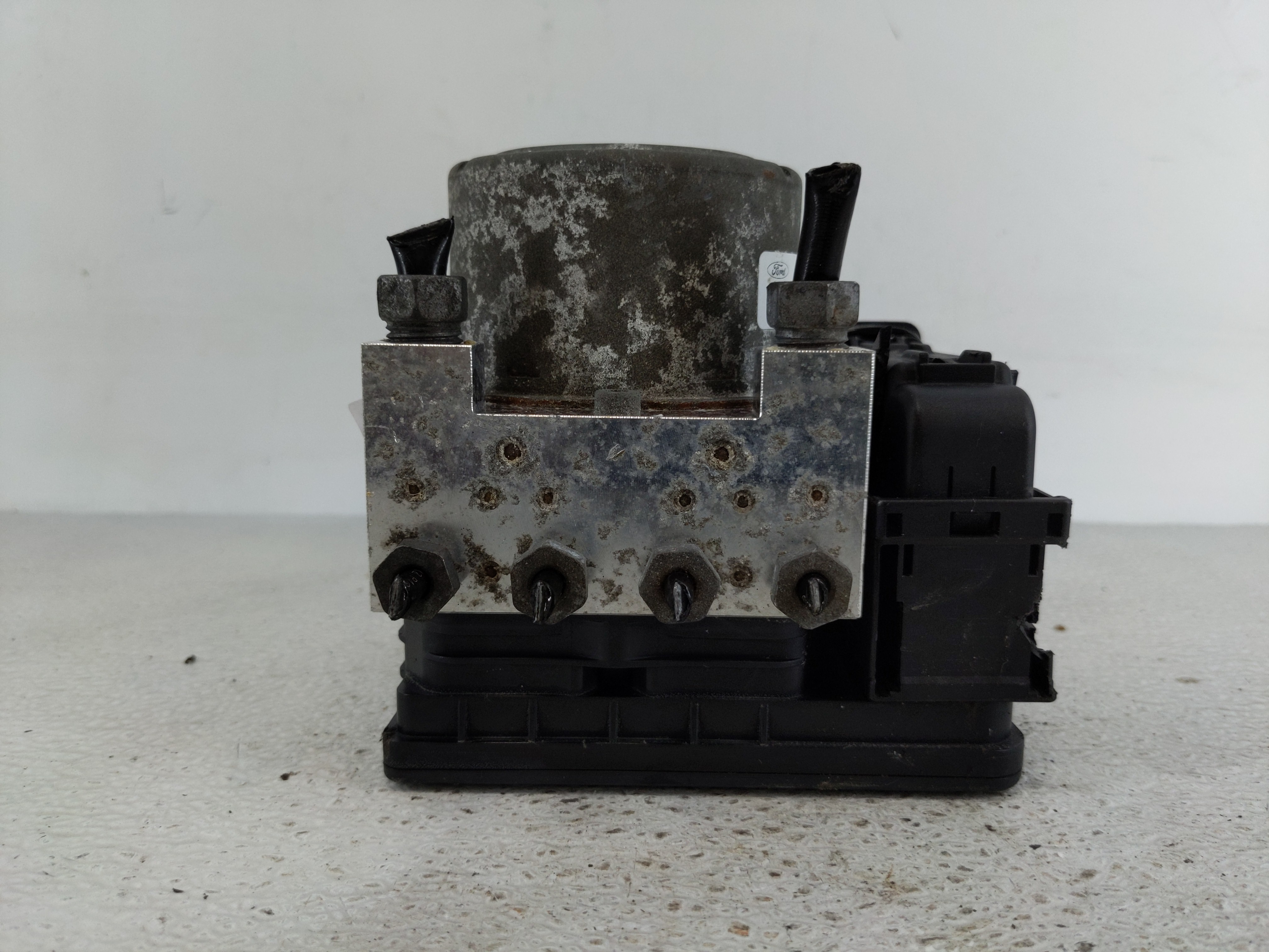 2016 Ford Explorer Abs Pump Control Module 1127606 - Oemusedautoparts1.com