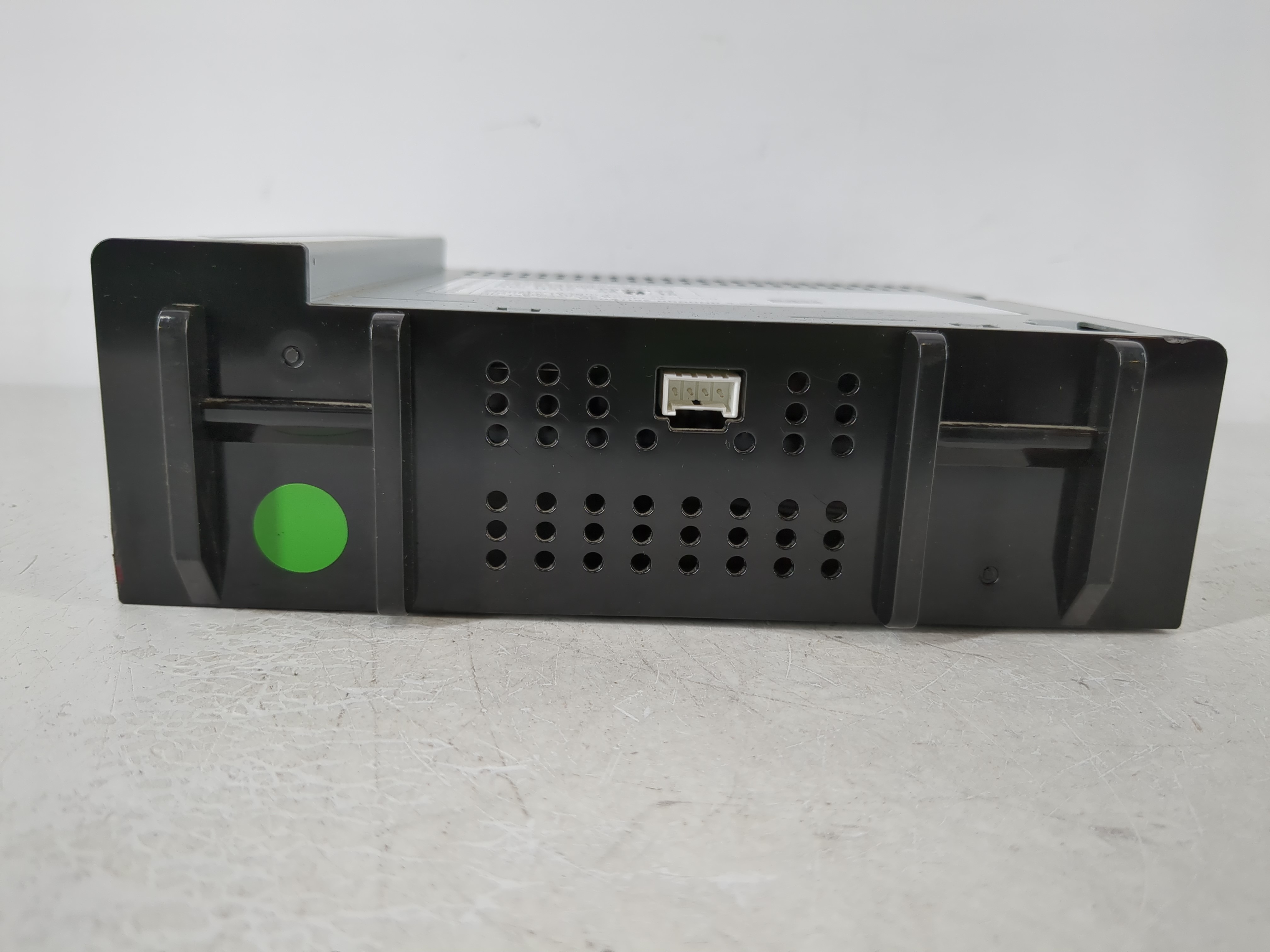 Picture of 2016-2018 Chevrolet Silverado 2500 Am Fm Cd Player Radio Receiver 1127617