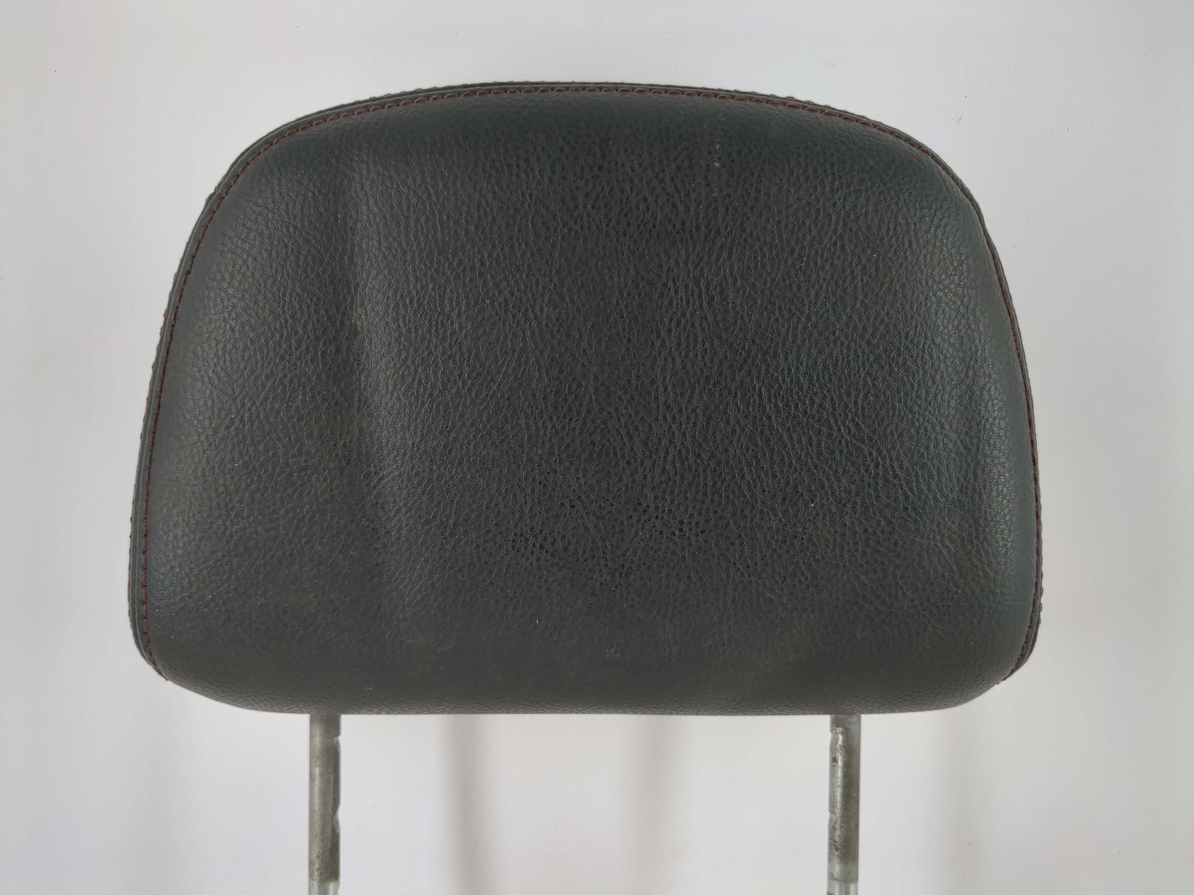 2013-2013 Ford Edge Headrest Head Rest Rear Seat Black 1127630 - Oemusedautoparts1.com