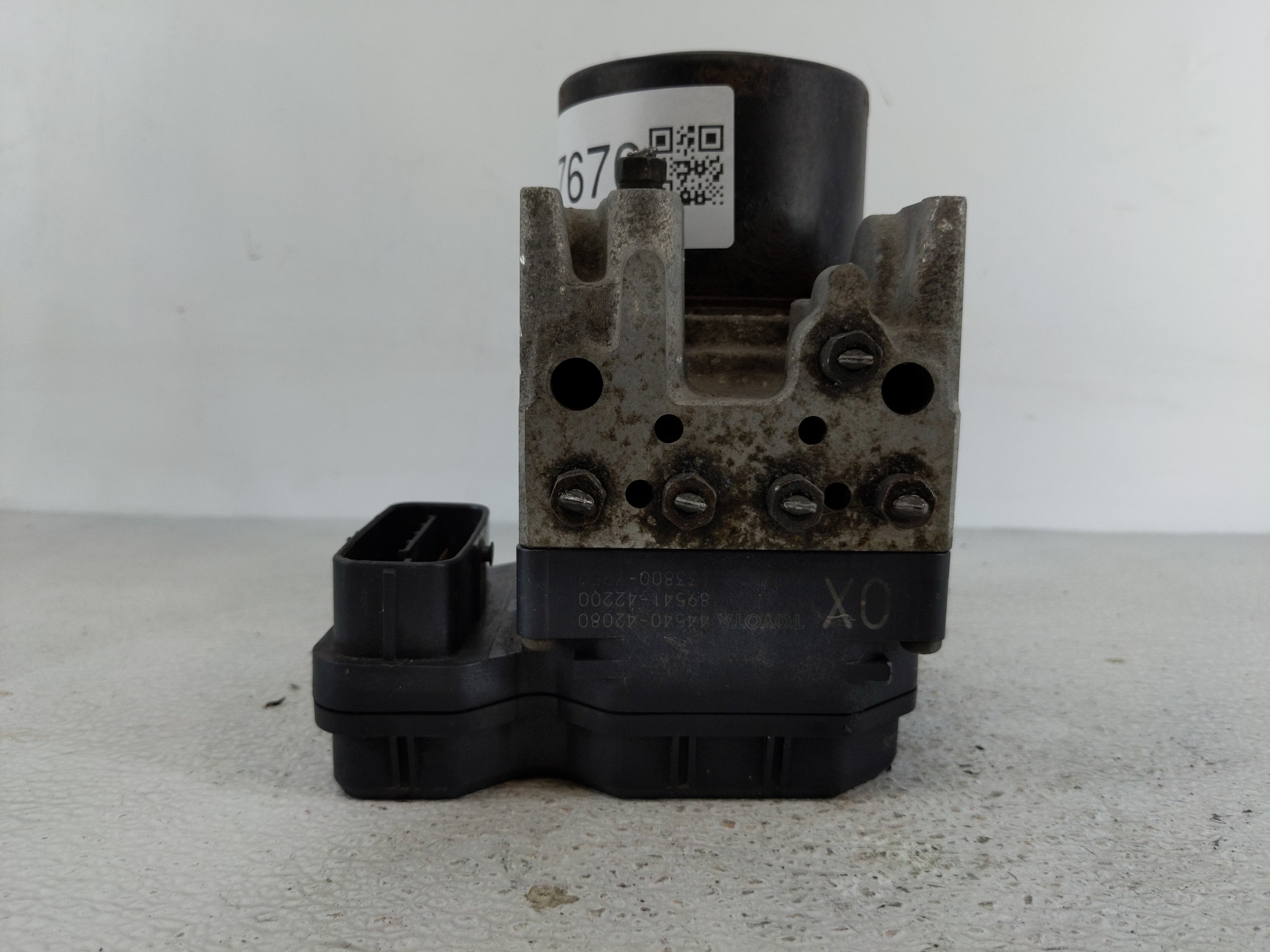 Picture of 2006-2008 Toyota Rav4 Abs Pump Control Module 1127670