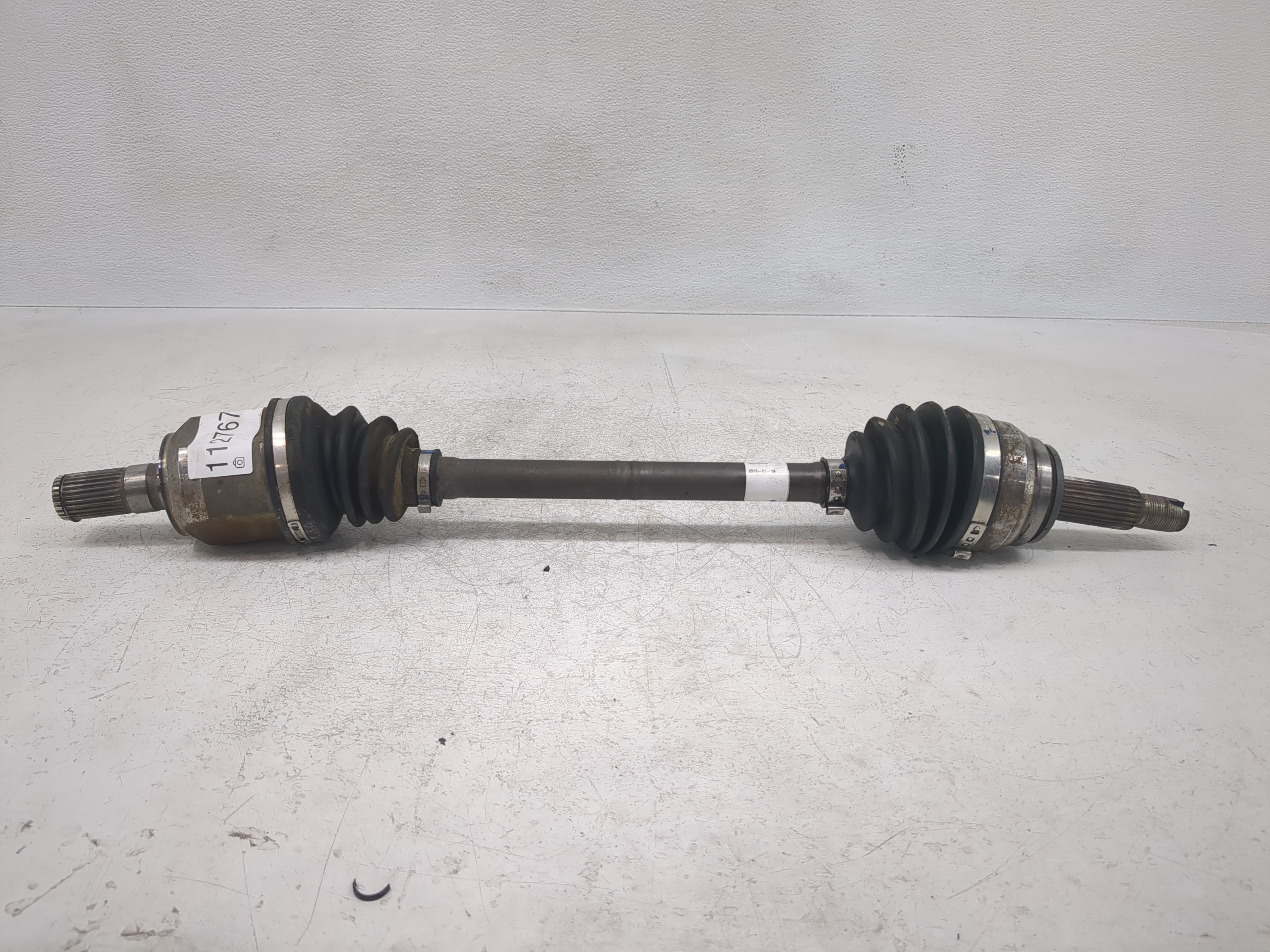 2017-2020 Hyundai Elantra Axle Shaft Front Driver Cv C/v 1127679 - Oemusedautoparts1.com