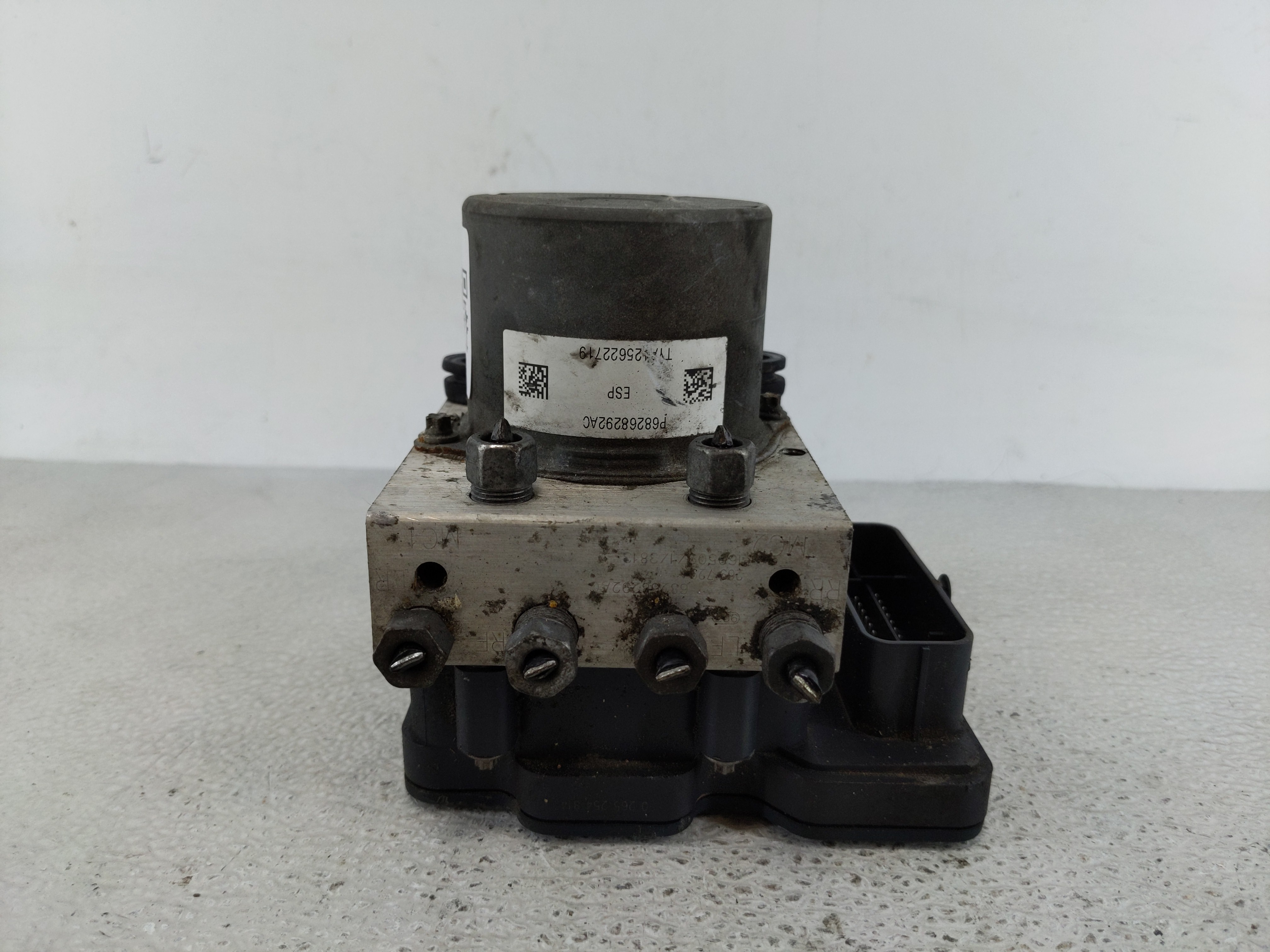 Picture of 2016-2016 Jeep Cherokee Abs Pump Control Module 1128530