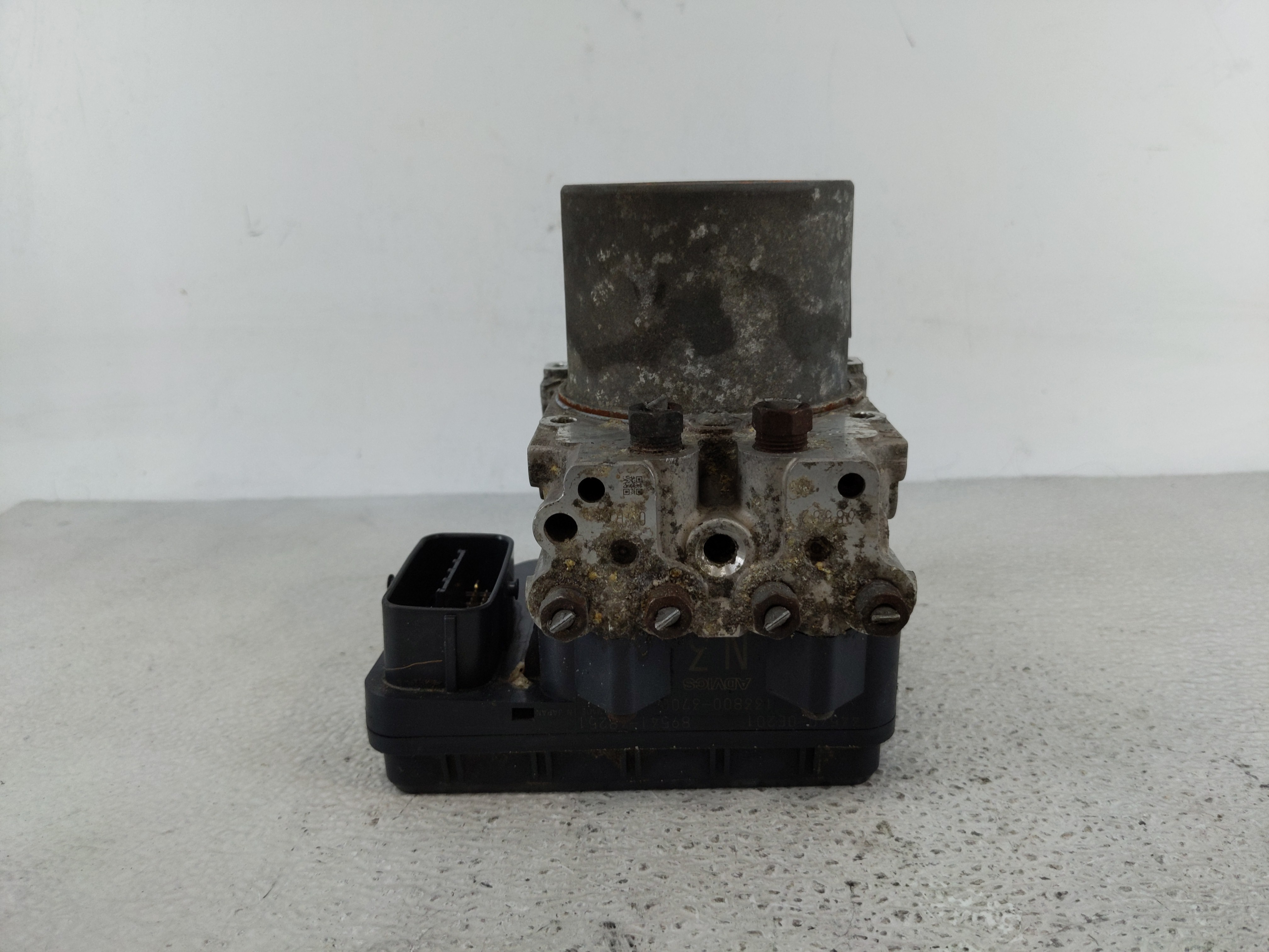 Picture of 2011-2013 Toyota Highlander Abs Pump Control Module 1128532