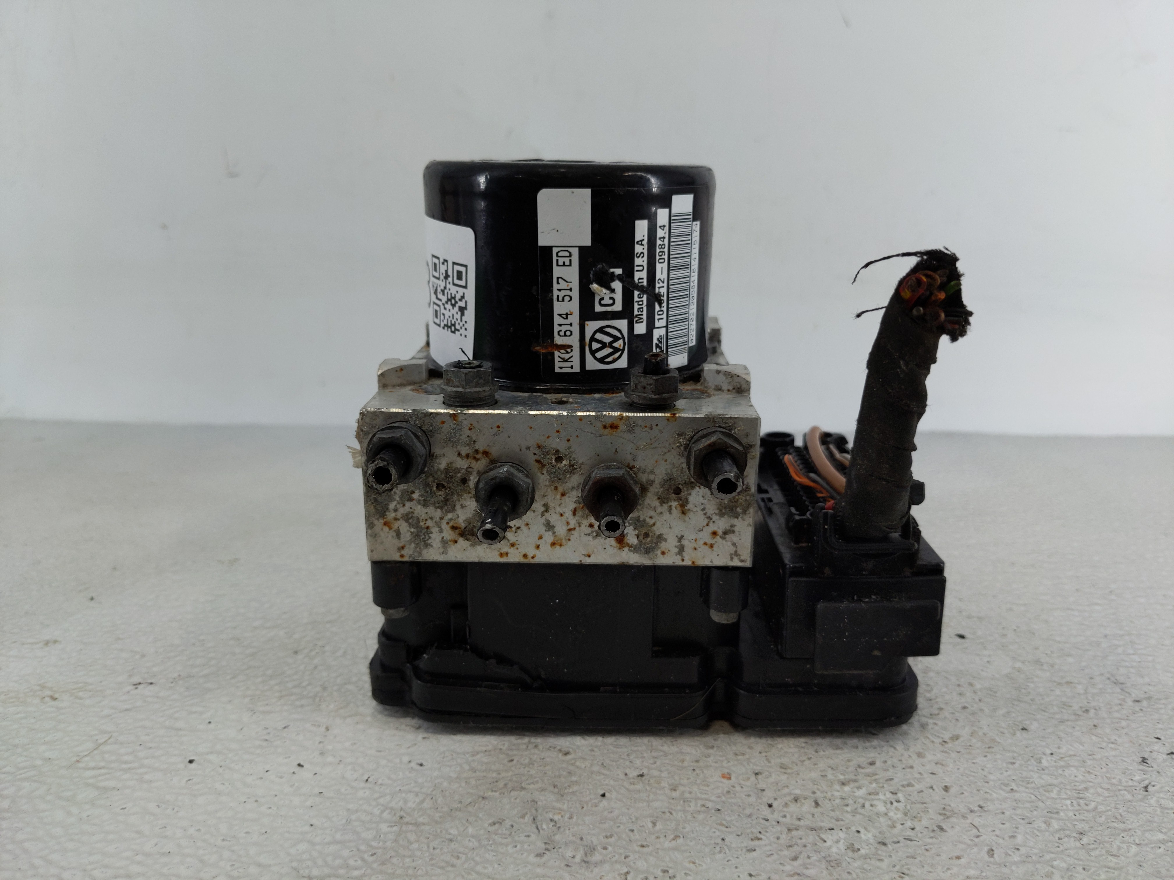 2012-2014 Volkswagen Jetta Abs Pump Control Module 1128543 - Oemusedautoparts1.com
